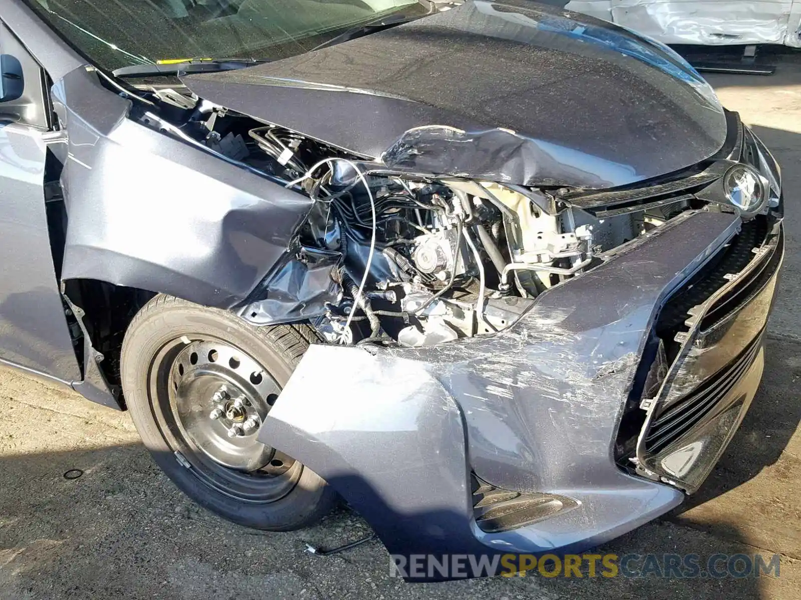 9 Photograph of a damaged car 5YFBURHE8KP949578 TOYOTA COROLLA 2019