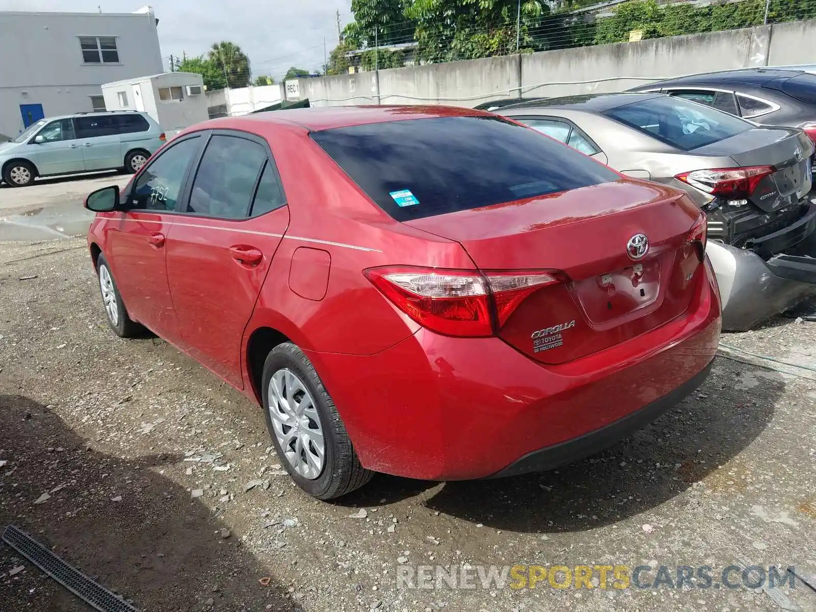 3 Photograph of a damaged car 5YFBURHE8KP949659 TOYOTA COROLLA 2019