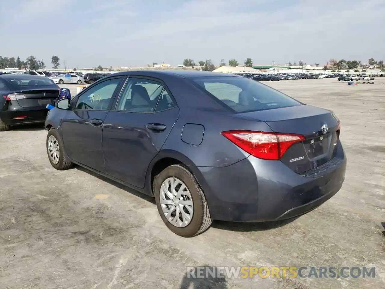 3 Photograph of a damaged car 5YFBURHE8KP949712 TOYOTA COROLLA 2019