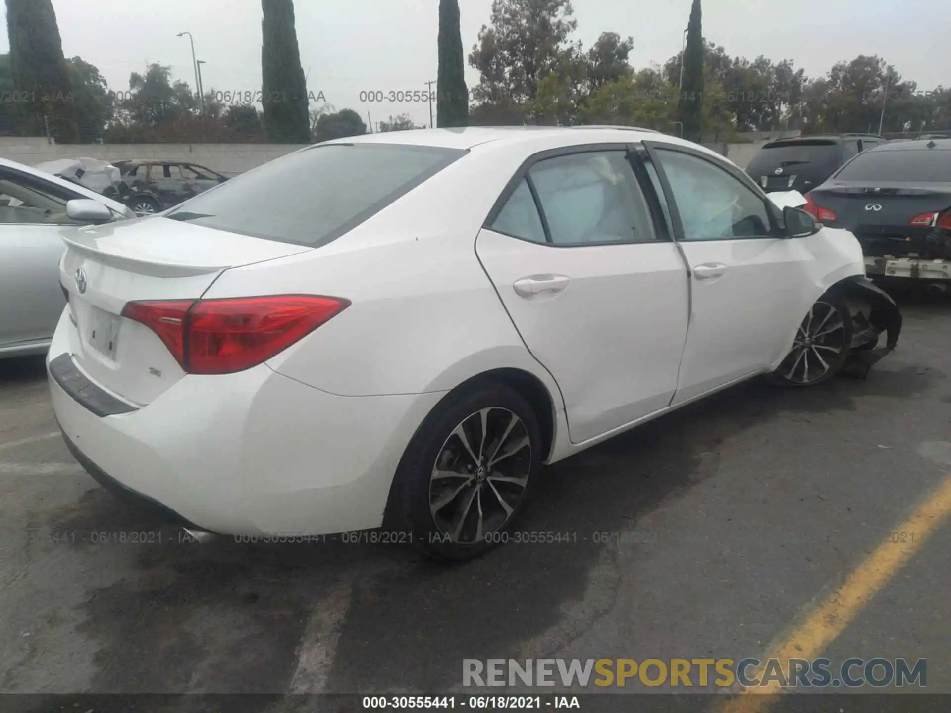 4 Photograph of a damaged car 5YFBURHE9KP856245 TOYOTA COROLLA 2019