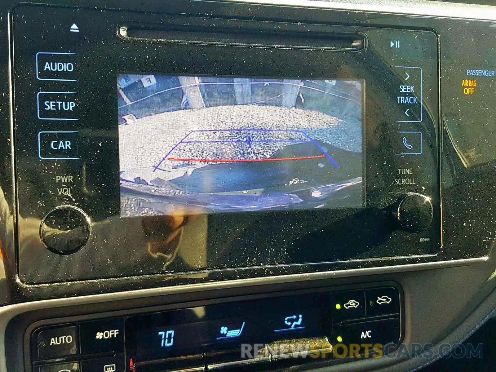 9 Photograph of a damaged car 5YFBURHE9KP857315 TOYOTA COROLLA 2019