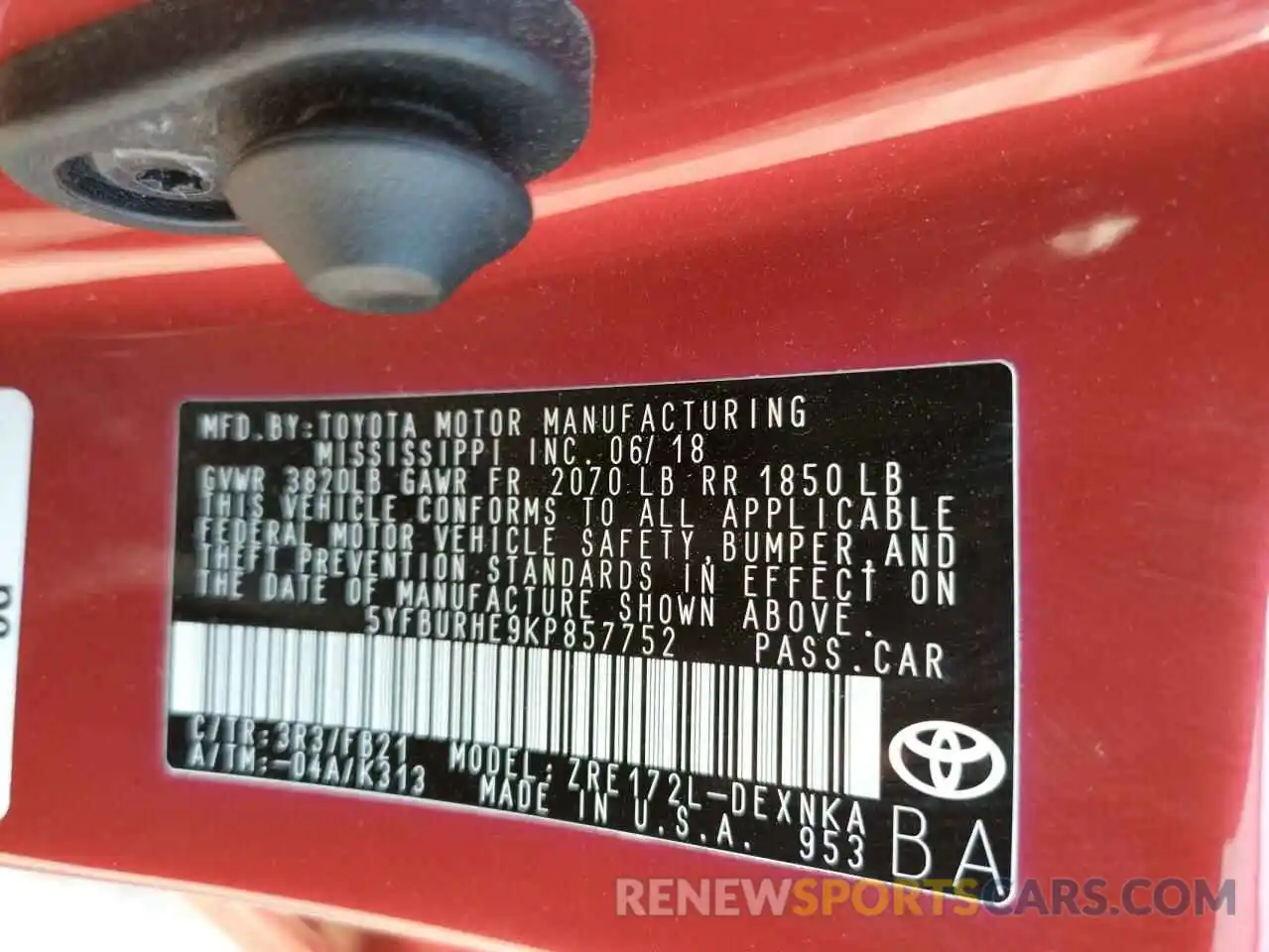 10 Photograph of a damaged car 5YFBURHE9KP857752 TOYOTA COROLLA 2019