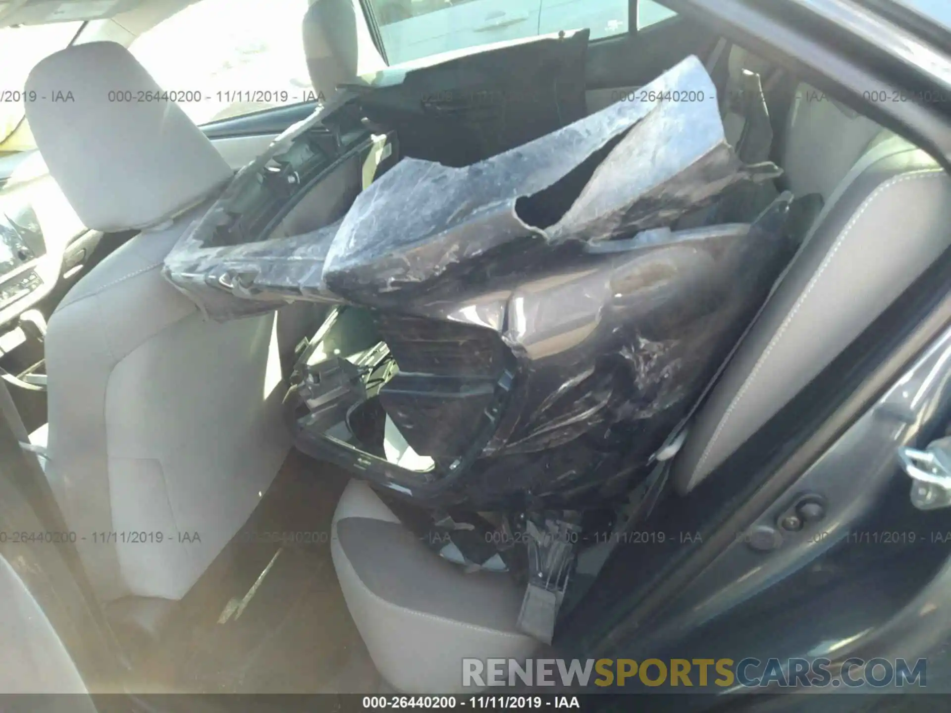 8 Photograph of a damaged car 5YFBURHE9KP857802 TOYOTA COROLLA 2019