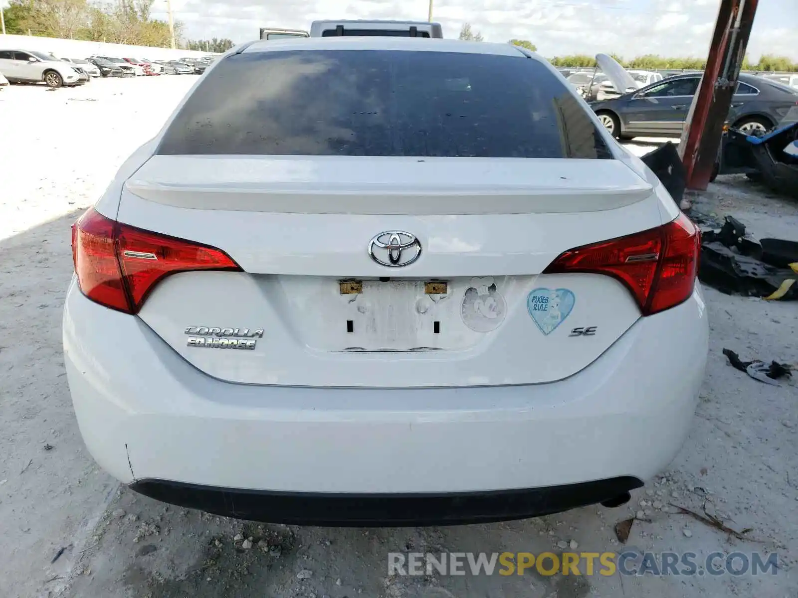 10 Photograph of a damaged car 5YFBURHE9KP857900 TOYOTA COROLLA 2019