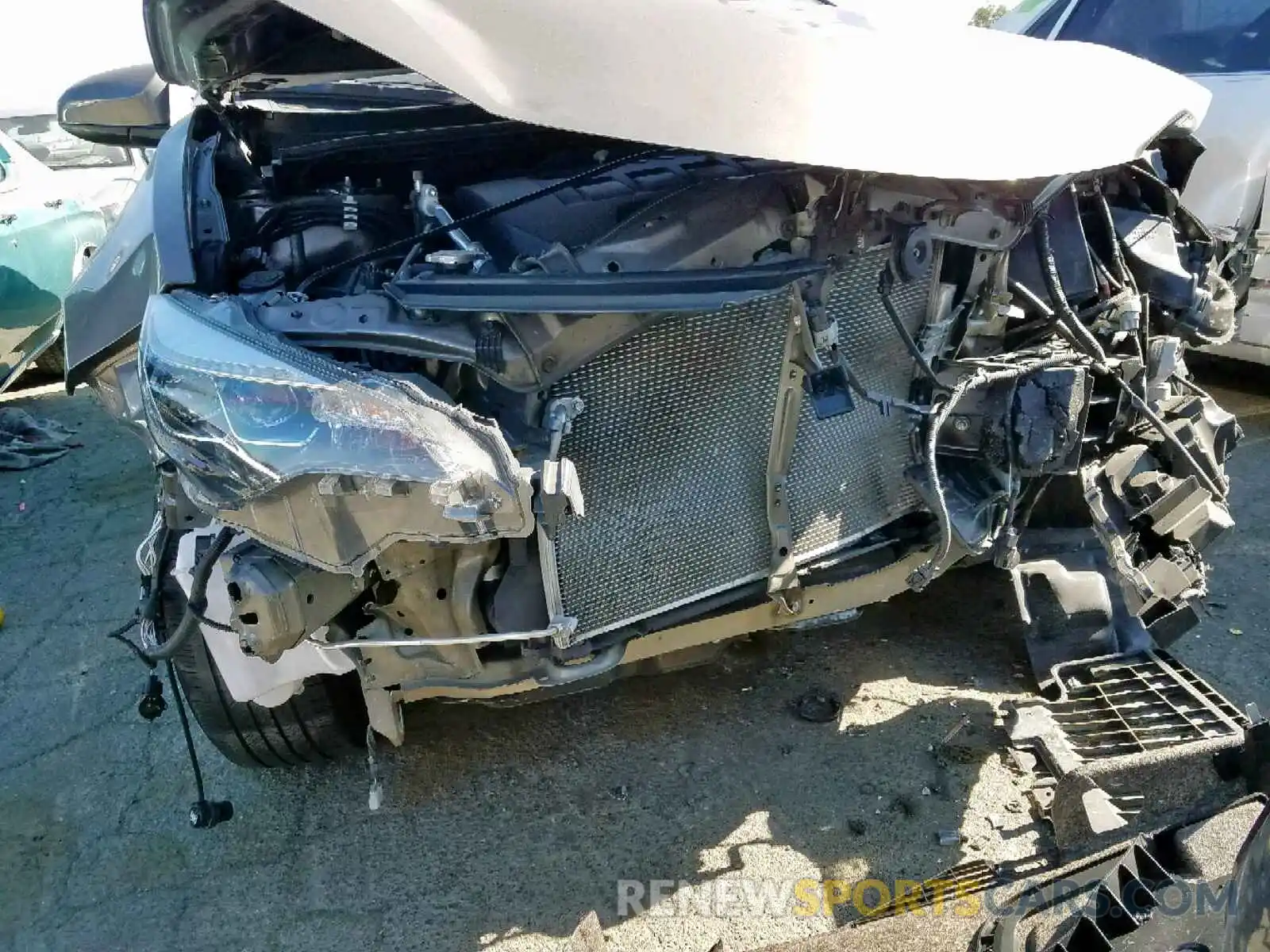 9 Photograph of a damaged car 5YFBURHE9KP858075 TOYOTA COROLLA 2019