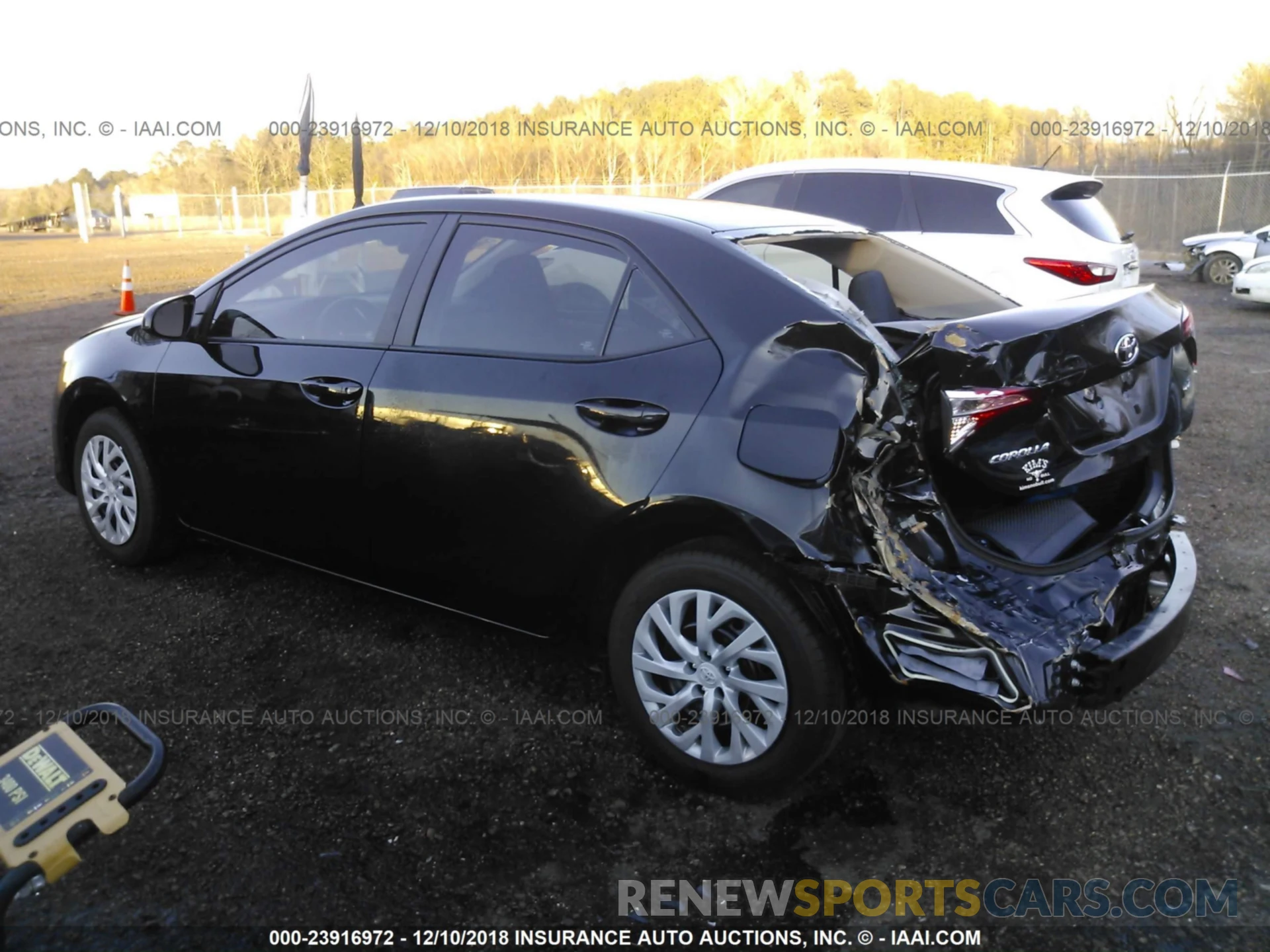 3 Photograph of a damaged car 5YFBURHE9KP858805 TOYOTA COROLLA 2019