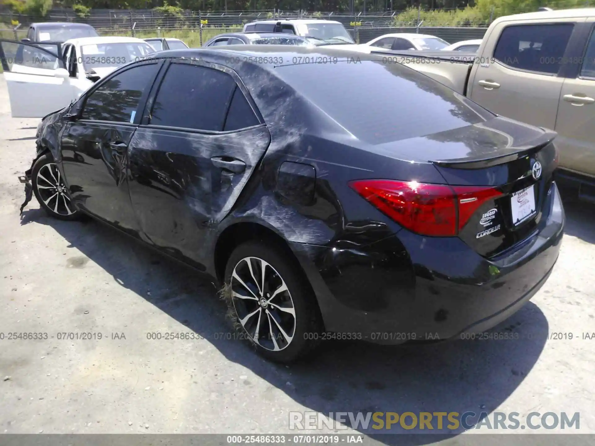 3 Photograph of a damaged car 5YFBURHE9KP859713 TOYOTA COROLLA 2019