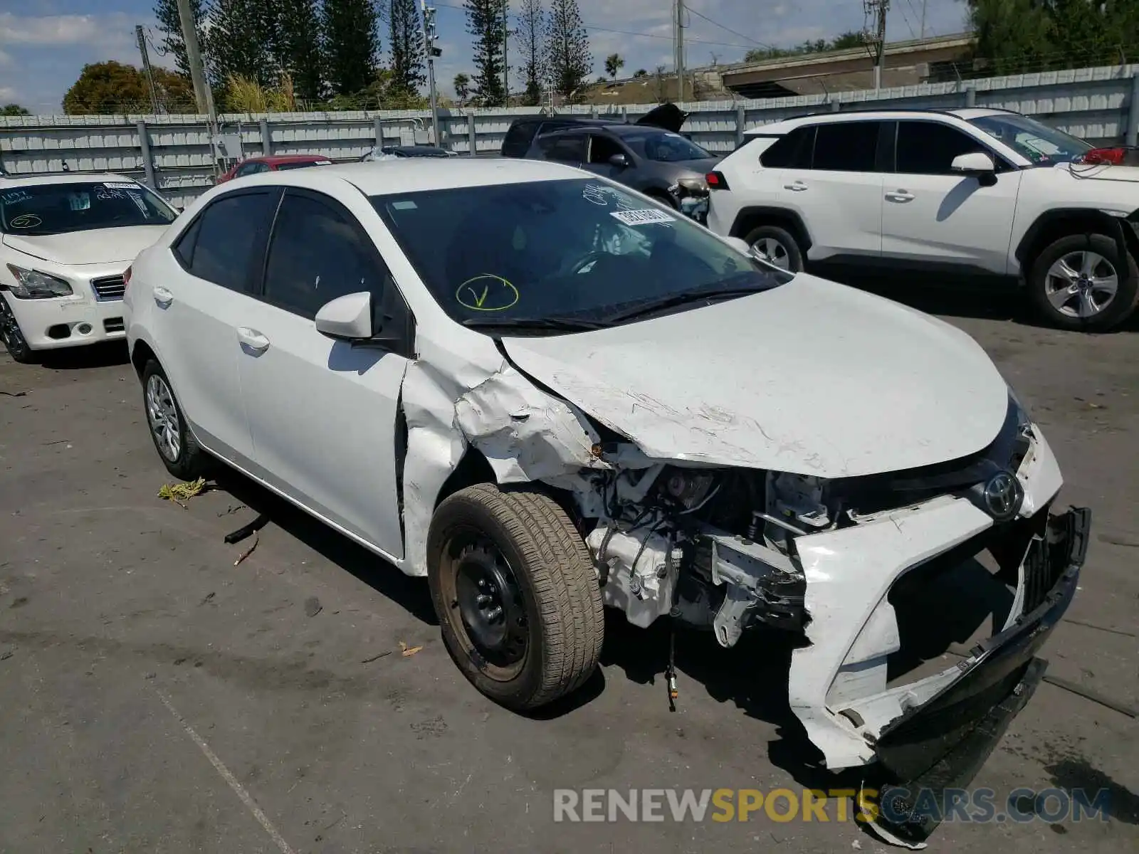 1 Photograph of a damaged car 5YFBURHE9KP860246 TOYOTA COROLLA 2019