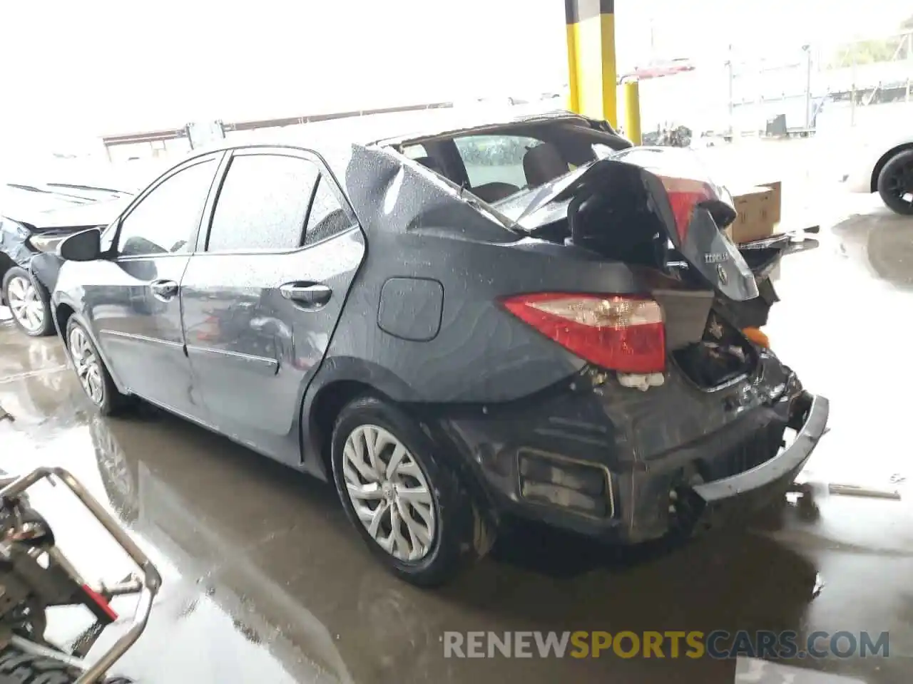 2 Photograph of a damaged car 5YFBURHE9KP861624 TOYOTA COROLLA 2019