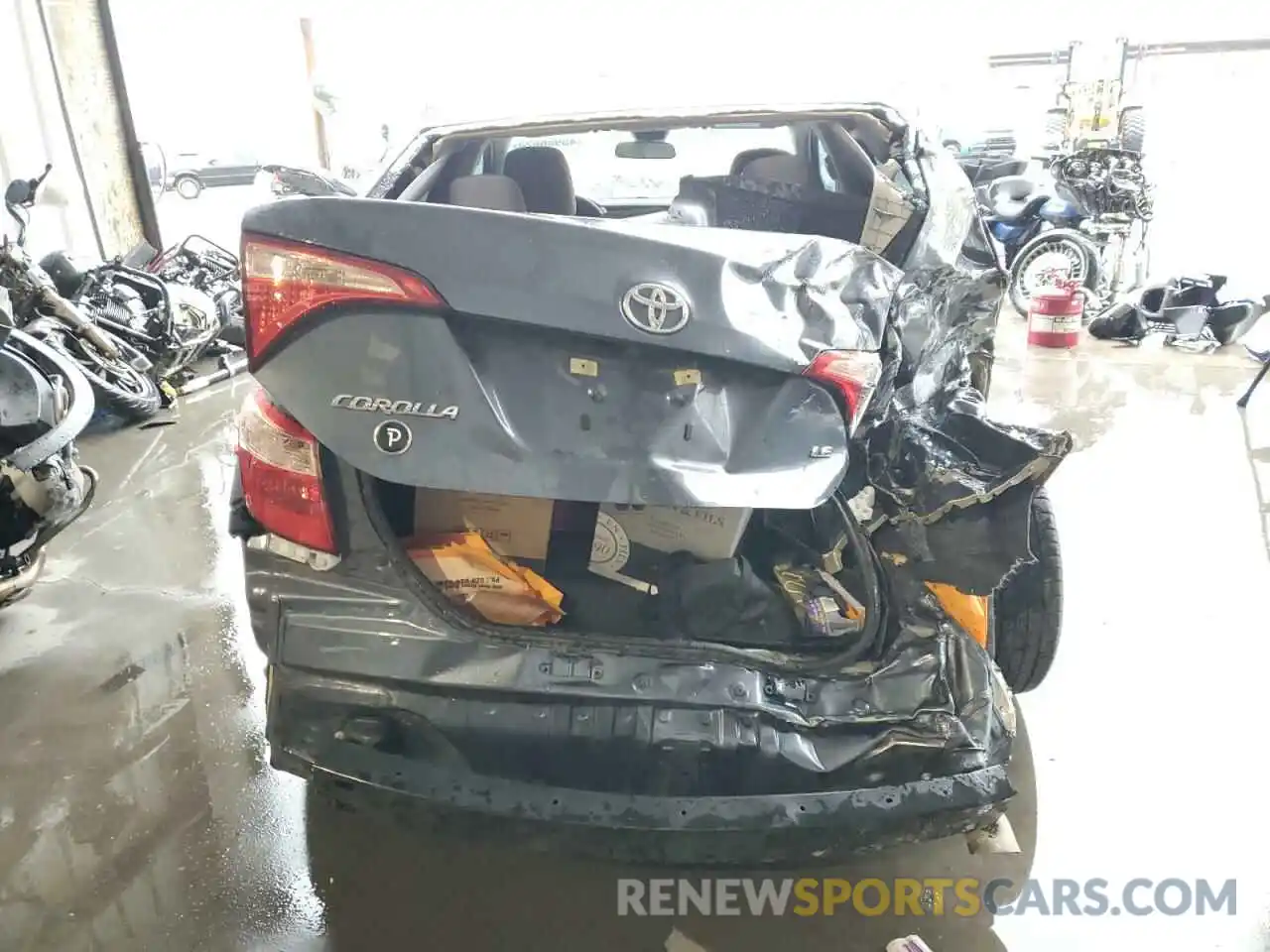 6 Photograph of a damaged car 5YFBURHE9KP861624 TOYOTA COROLLA 2019