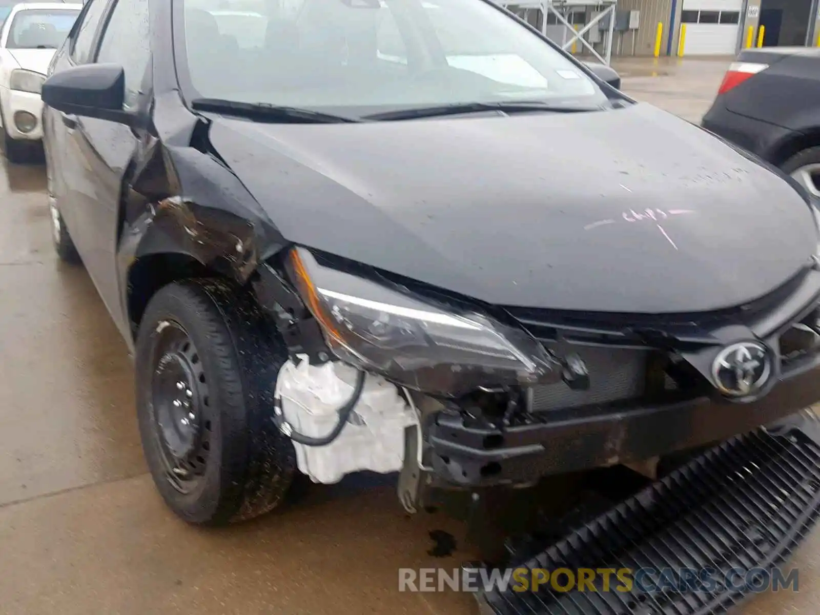 9 Photograph of a damaged car 5YFBURHE9KP861655 TOYOTA COROLLA 2019