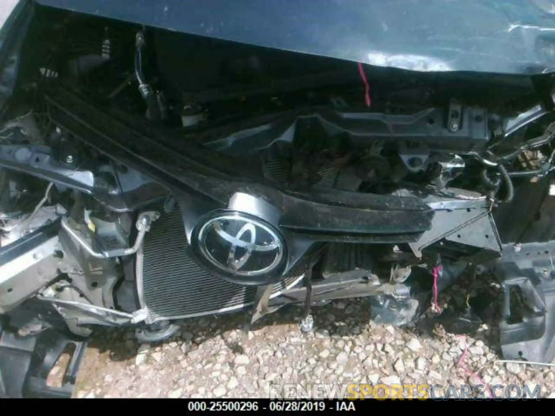 4 Photograph of a damaged car 5YFBURHE9KP863292 TOYOTA COROLLA 2019