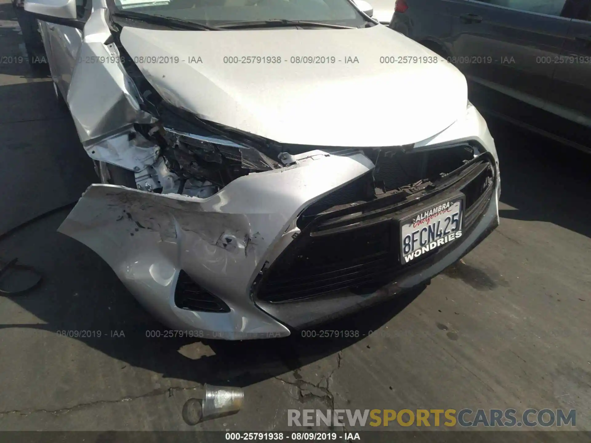 6 Photograph of a damaged car 5YFBURHE9KP863826 TOYOTA COROLLA 2019