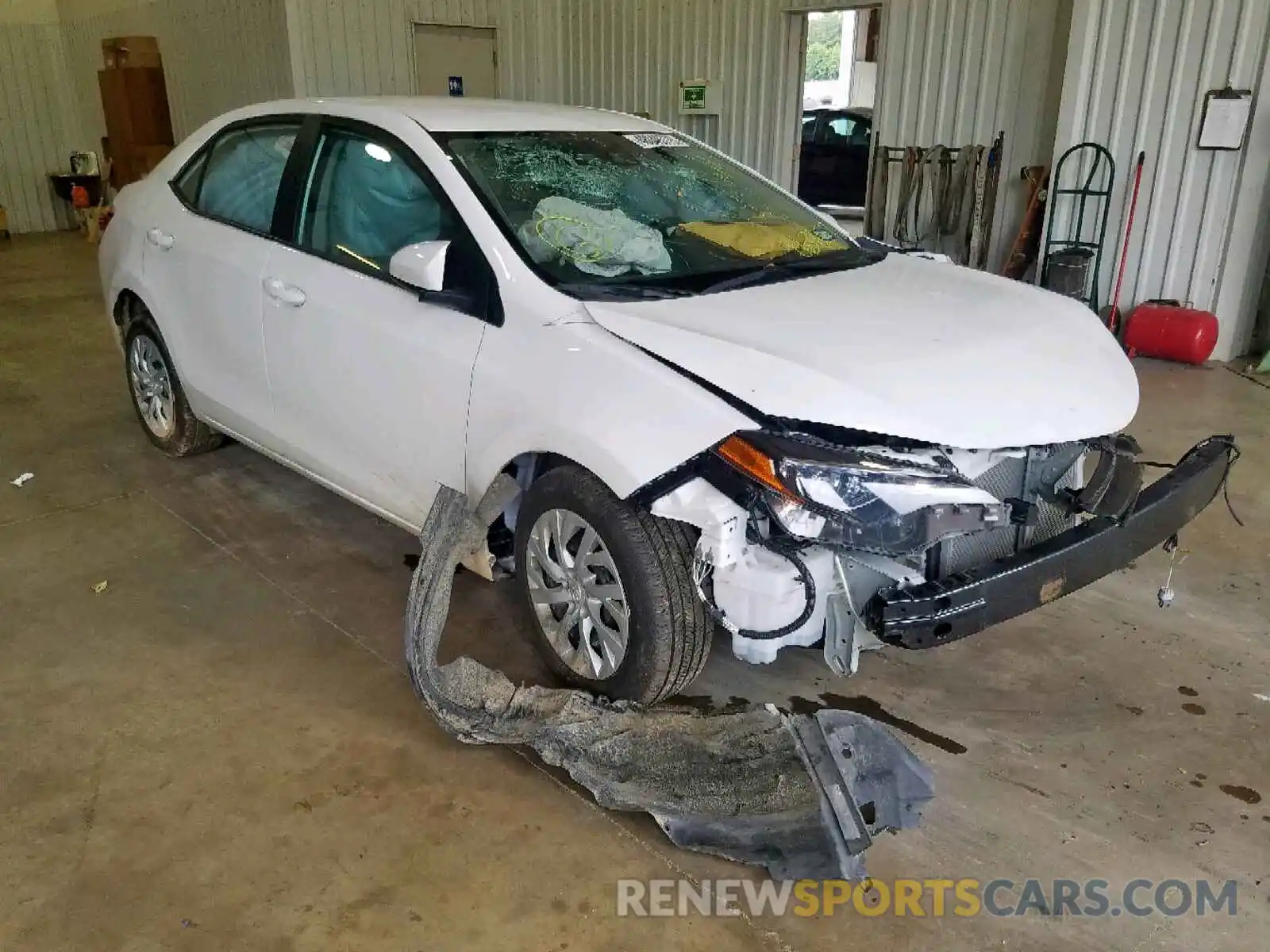 1 Photograph of a damaged car 5YFBURHE9KP863857 TOYOTA COROLLA 2019