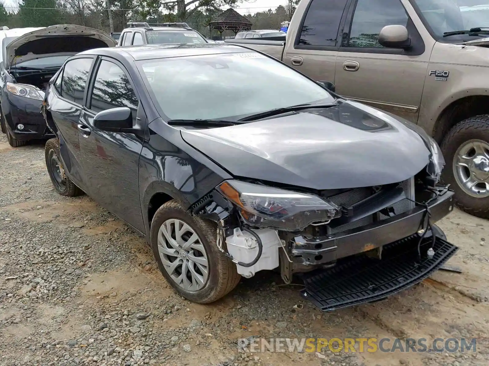 1 Photograph of a damaged car 5YFBURHE9KP864152 TOYOTA COROLLA 2019