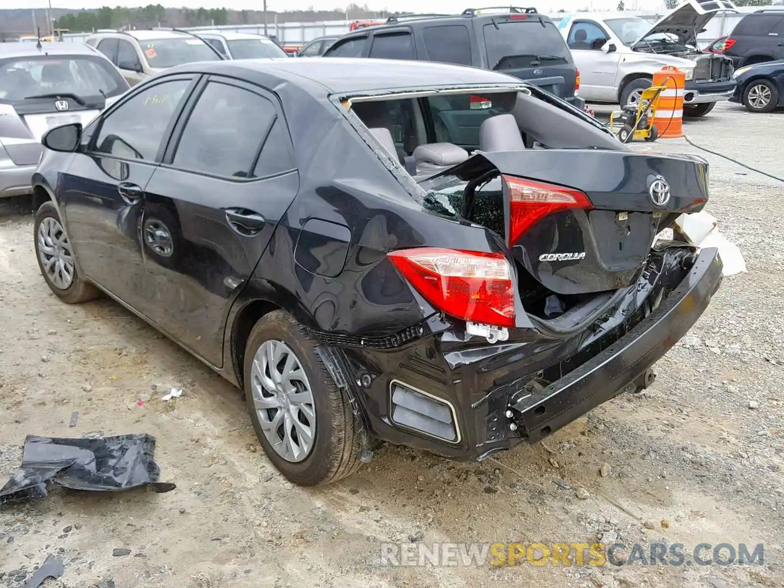 3 Photograph of a damaged car 5YFBURHE9KP864152 TOYOTA COROLLA 2019