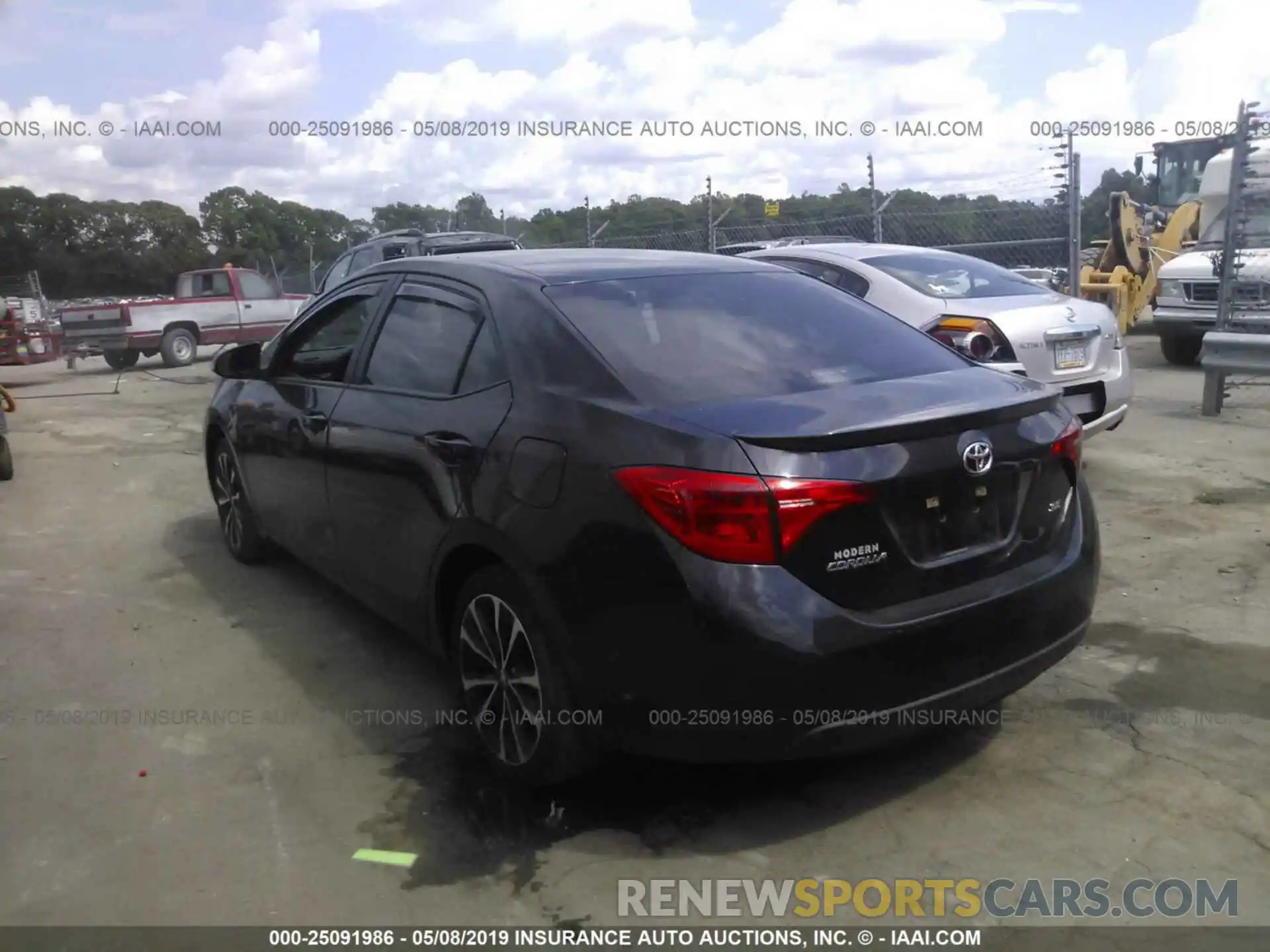 3 Photograph of a damaged car 5YFBURHE9KP864278 TOYOTA COROLLA 2019