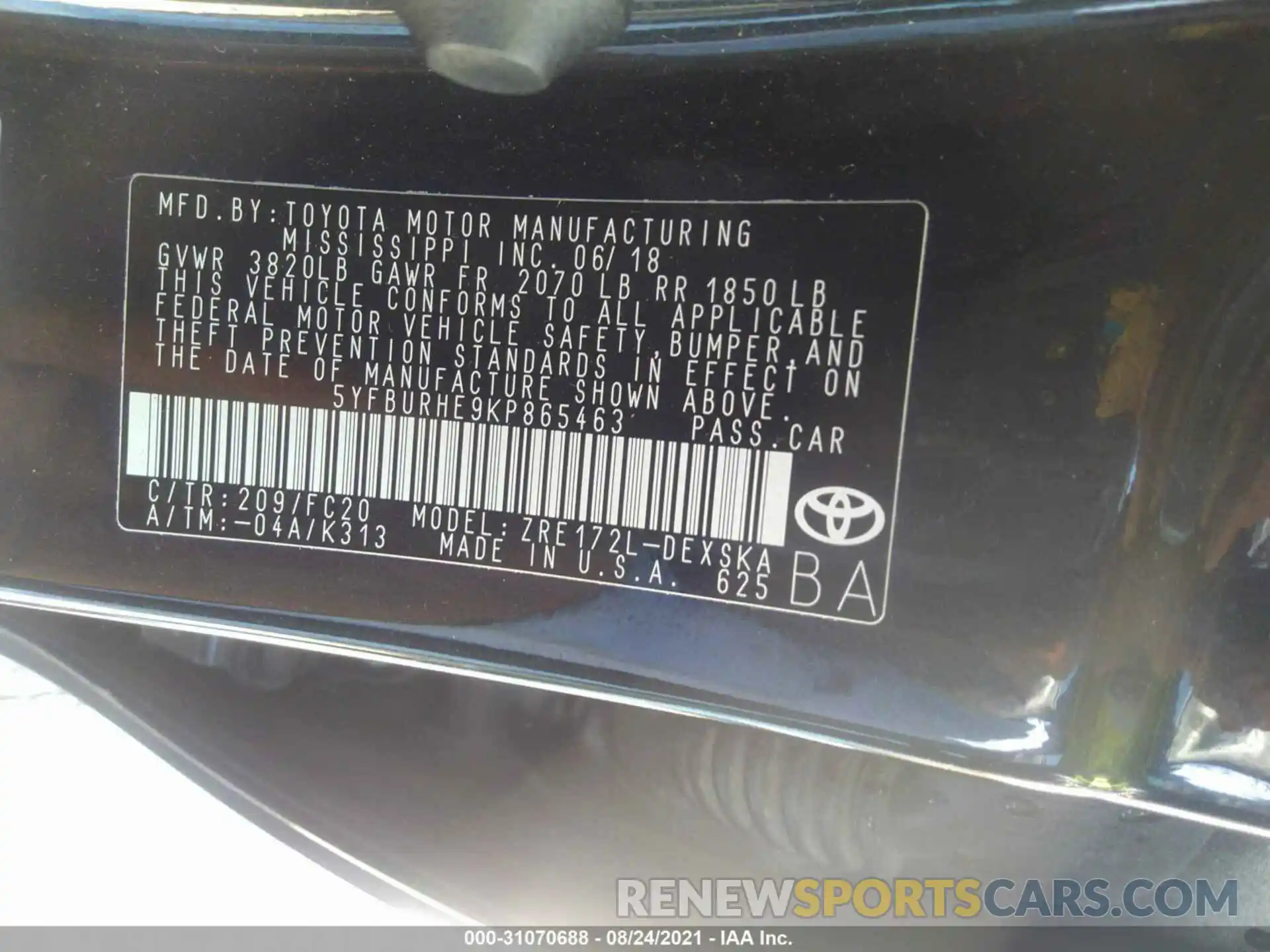 9 Photograph of a damaged car 5YFBURHE9KP865463 TOYOTA COROLLA 2019