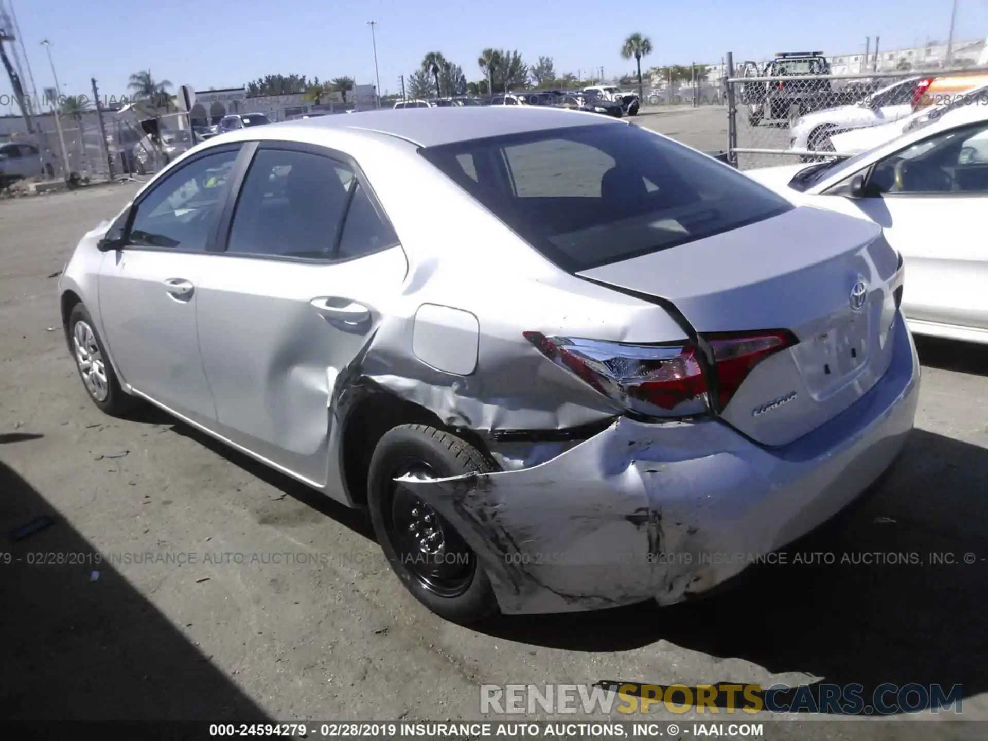 3 Photograph of a damaged car 5YFBURHE9KP868623 TOYOTA COROLLA 2019