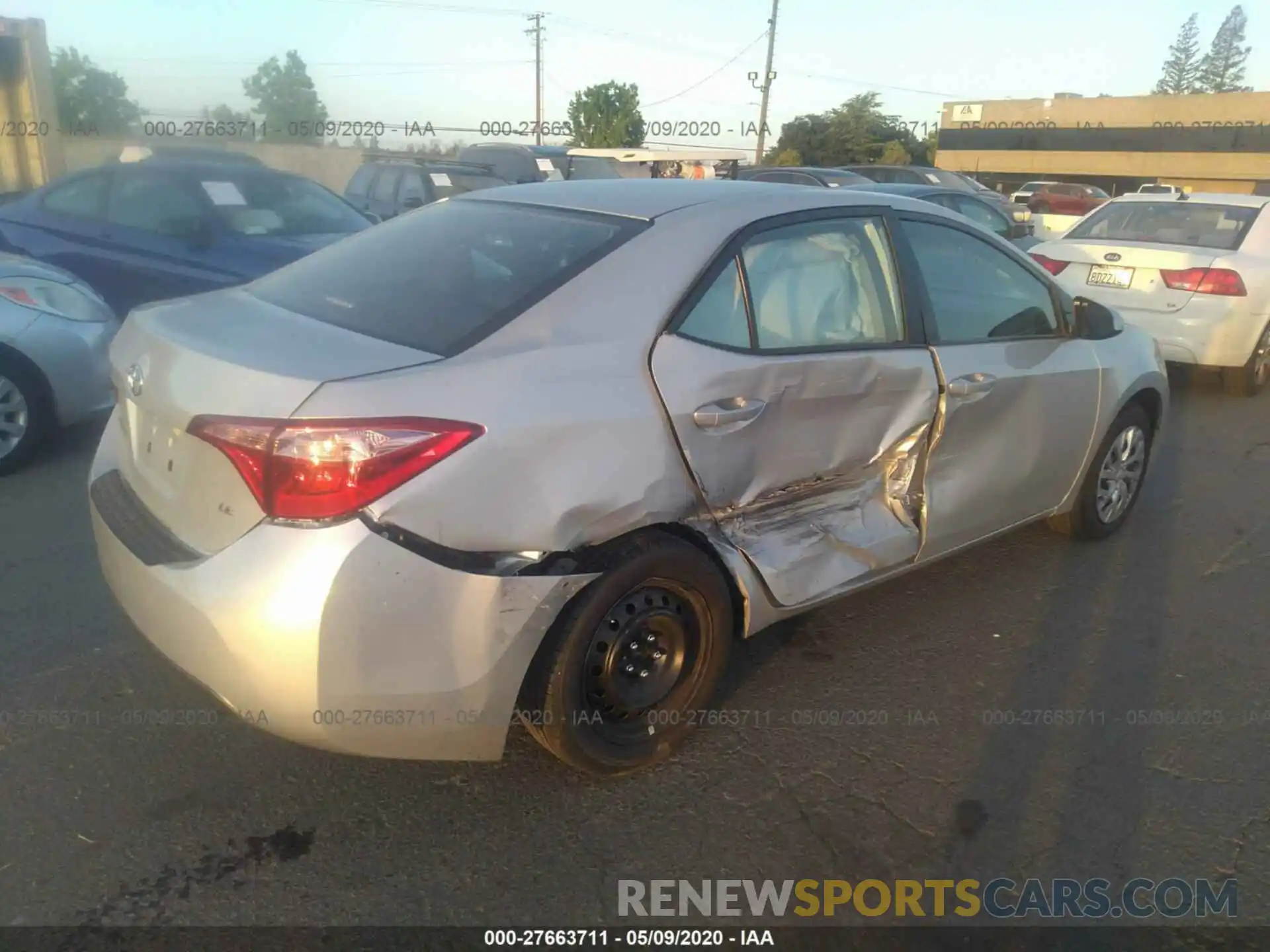 4 Photograph of a damaged car 5YFBURHE9KP869853 TOYOTA COROLLA 2019