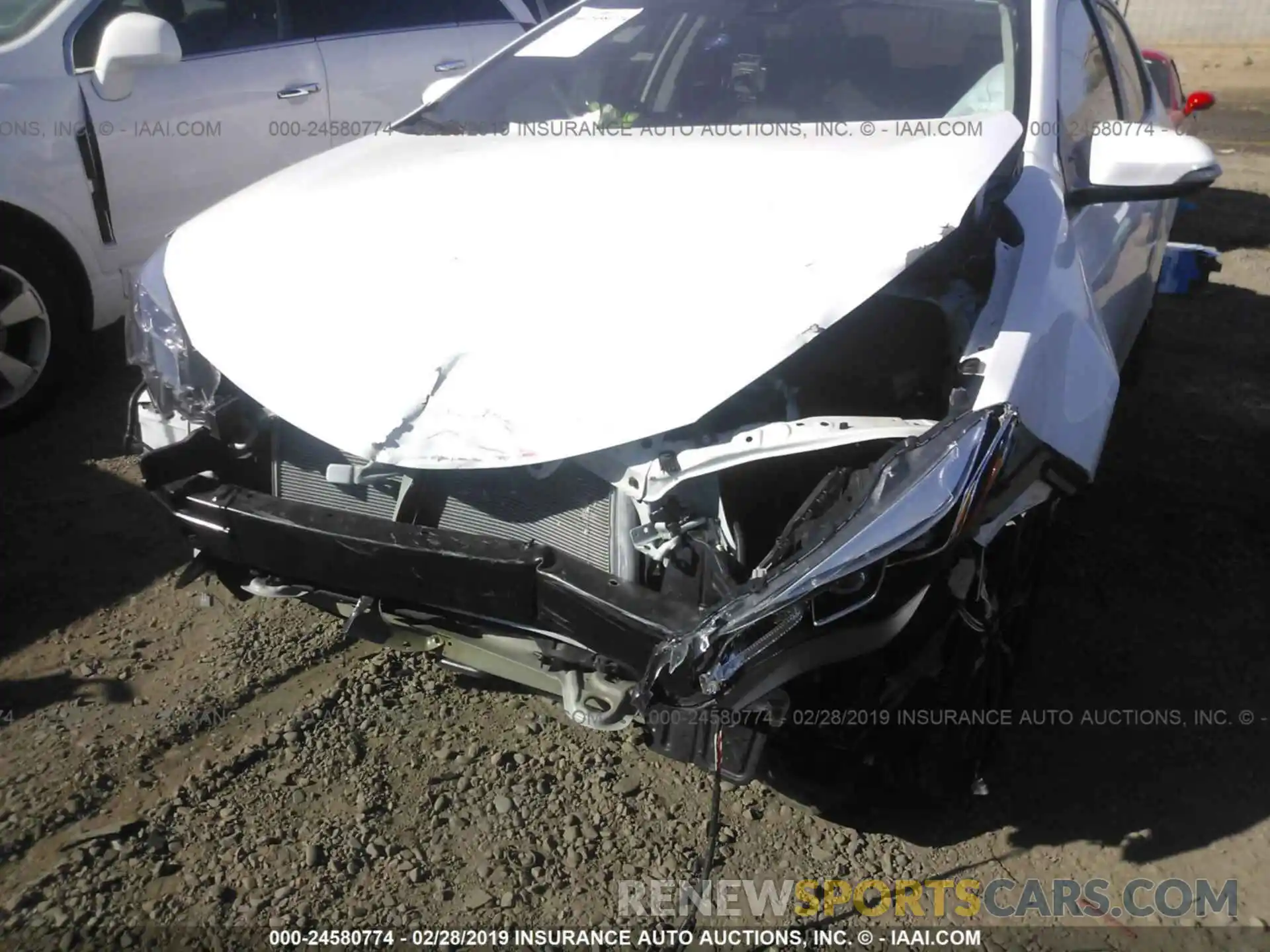 6 Photograph of a damaged car 5YFBURHE9KP870050 TOYOTA COROLLA 2019