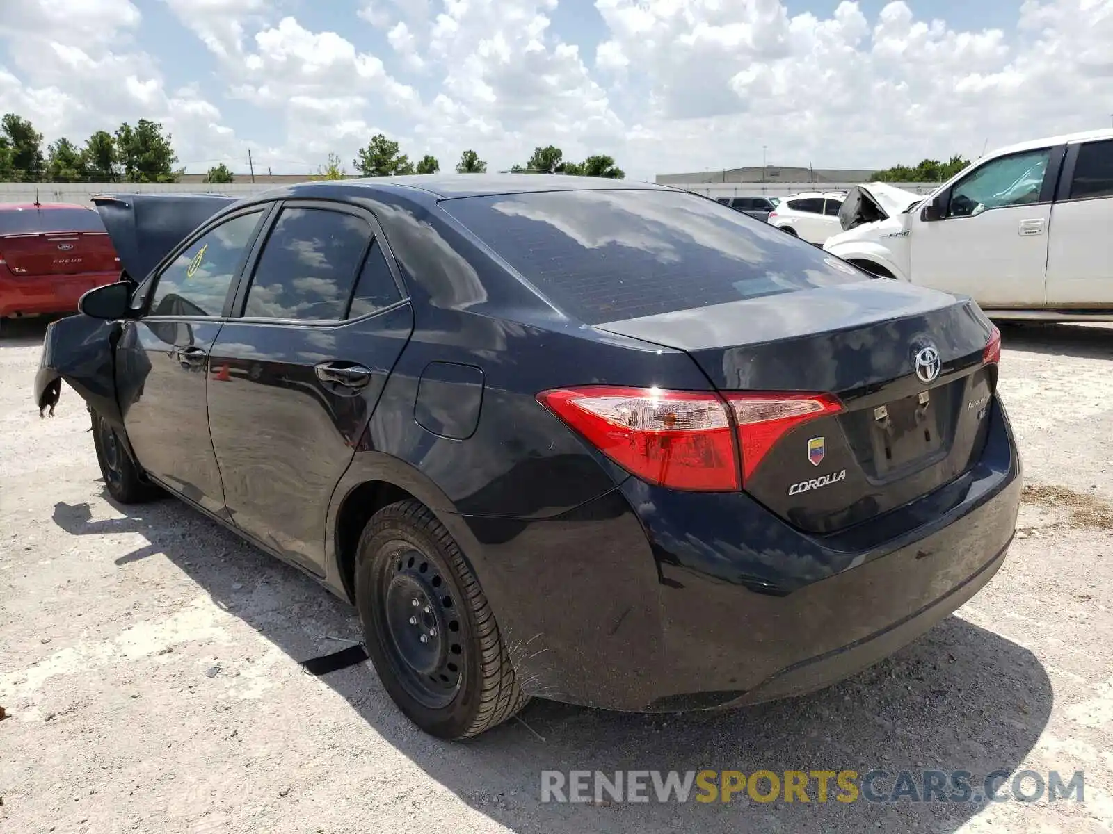 3 Photograph of a damaged car 5YFBURHE9KP870937 TOYOTA COROLLA 2019