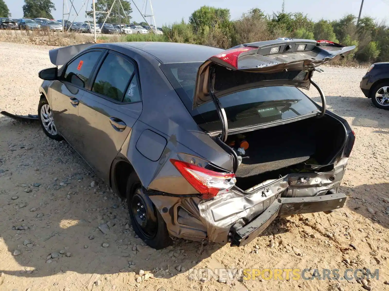 3 Photograph of a damaged car 5YFBURHE9KP871361 TOYOTA COROLLA 2019