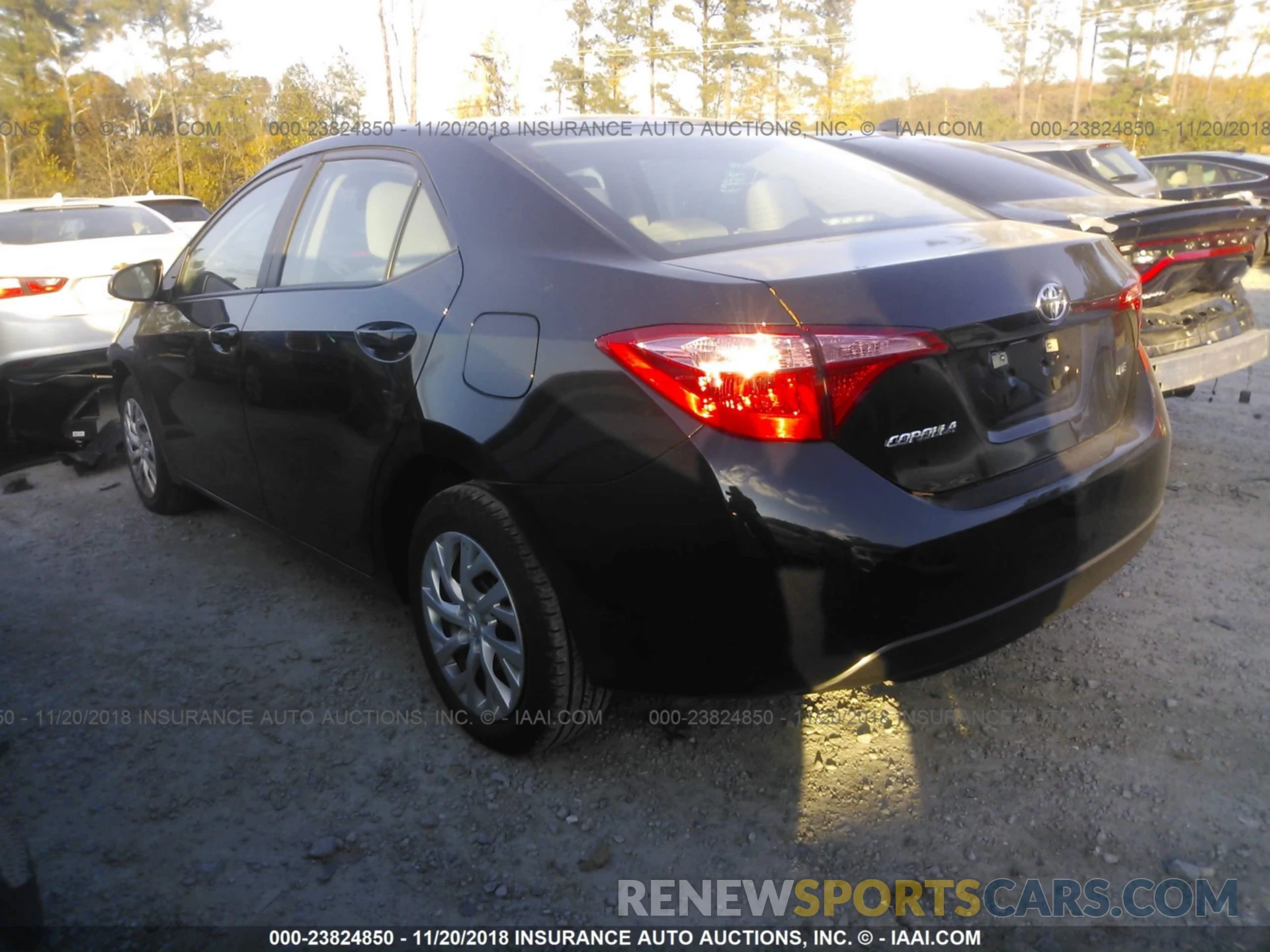 3 Photograph of a damaged car 5YFBURHE9KP871702 Toyota Corolla 2019