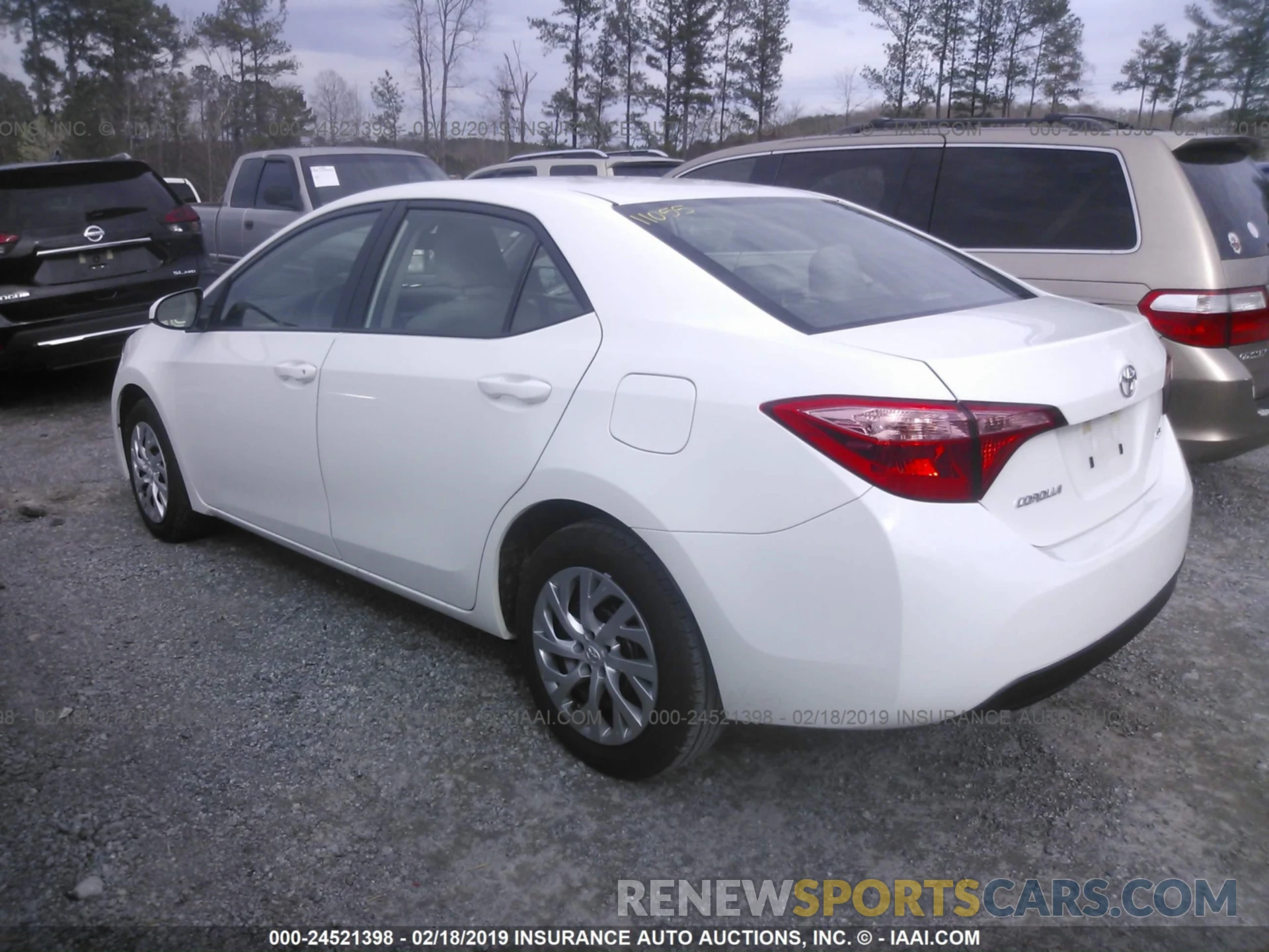 3 Photograph of a damaged car 5YFBURHE9KP871800 TOYOTA COROLLA 2019