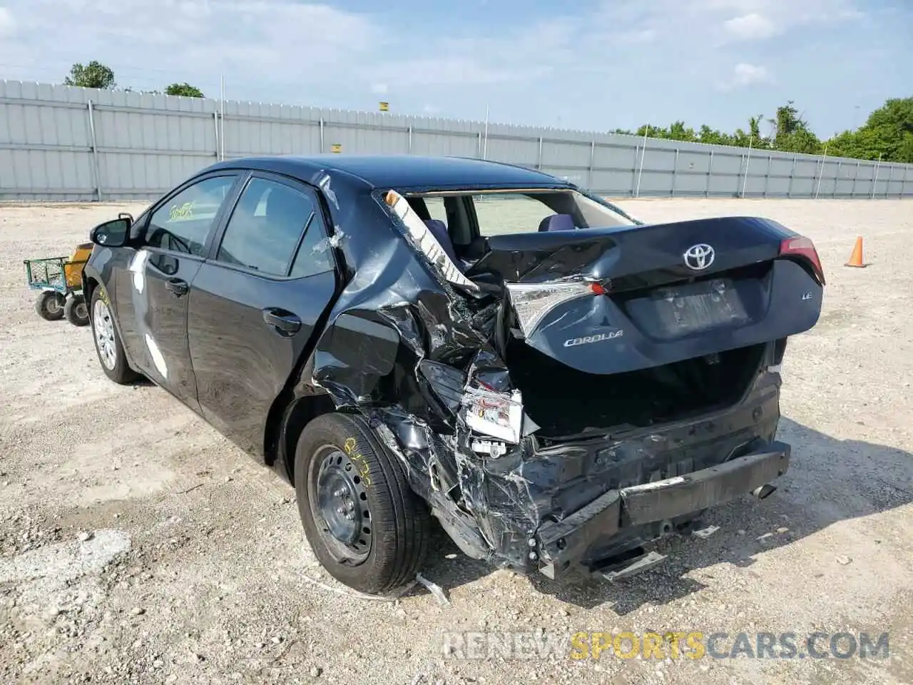 3 Photograph of a damaged car 5YFBURHE9KP872901 TOYOTA COROLLA 2019