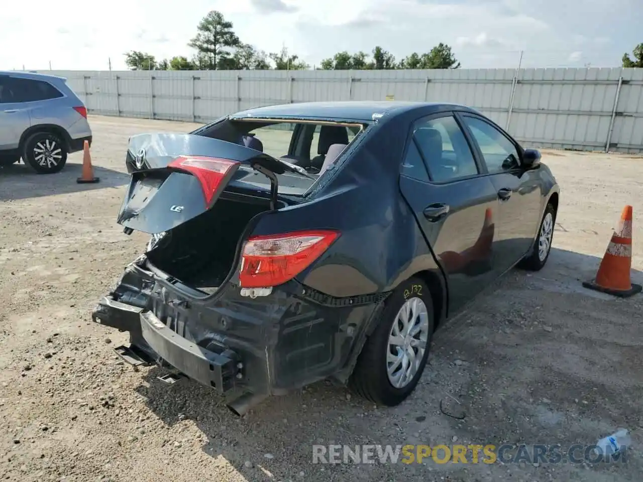 4 Photograph of a damaged car 5YFBURHE9KP872901 TOYOTA COROLLA 2019