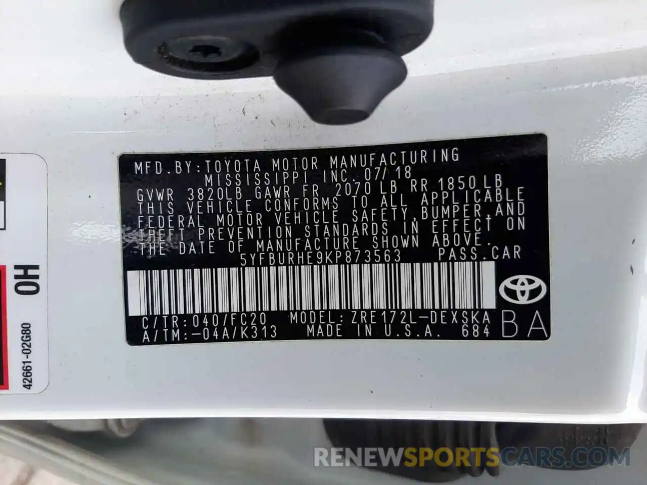 10 Photograph of a damaged car 5YFBURHE9KP873563 TOYOTA COROLLA 2019