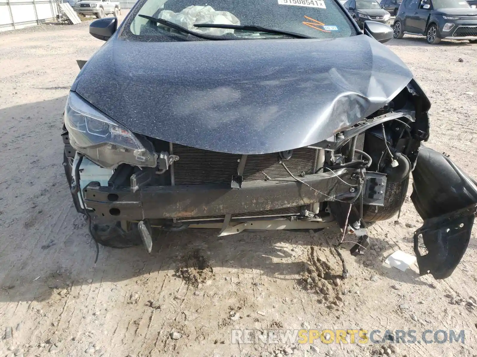 9 Photograph of a damaged car 5YFBURHE9KP873627 TOYOTA COROLLA 2019