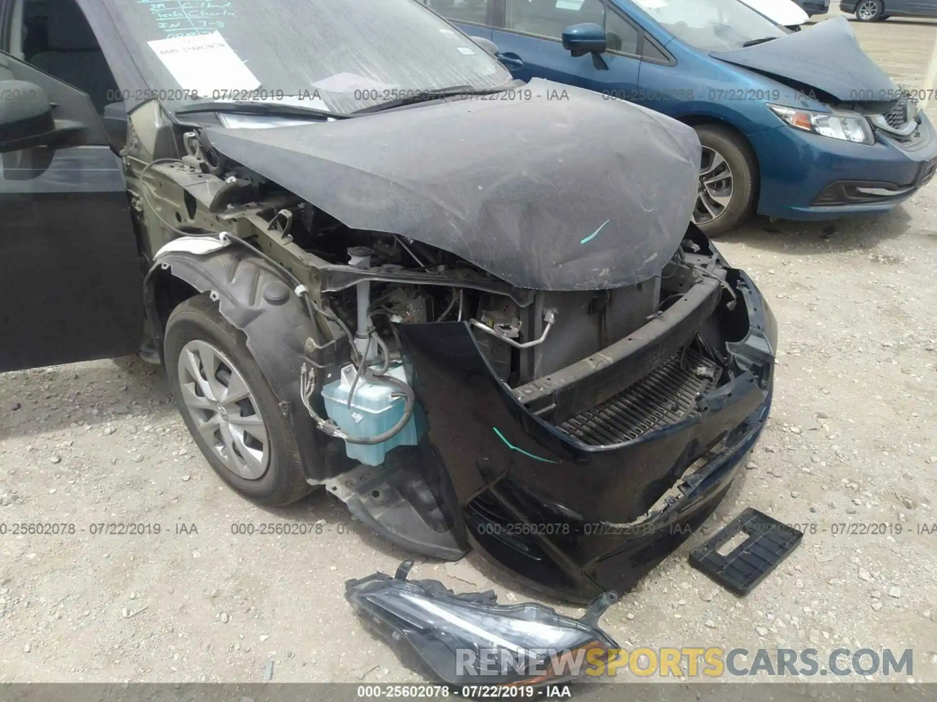 6 Photograph of a damaged car 5YFBURHE9KP875085 TOYOTA COROLLA 2019