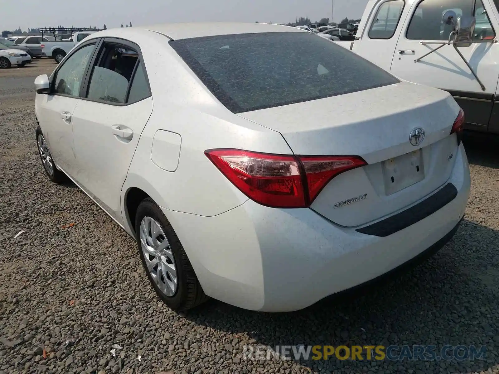 3 Photograph of a damaged car 5YFBURHE9KP876379 TOYOTA COROLLA 2019