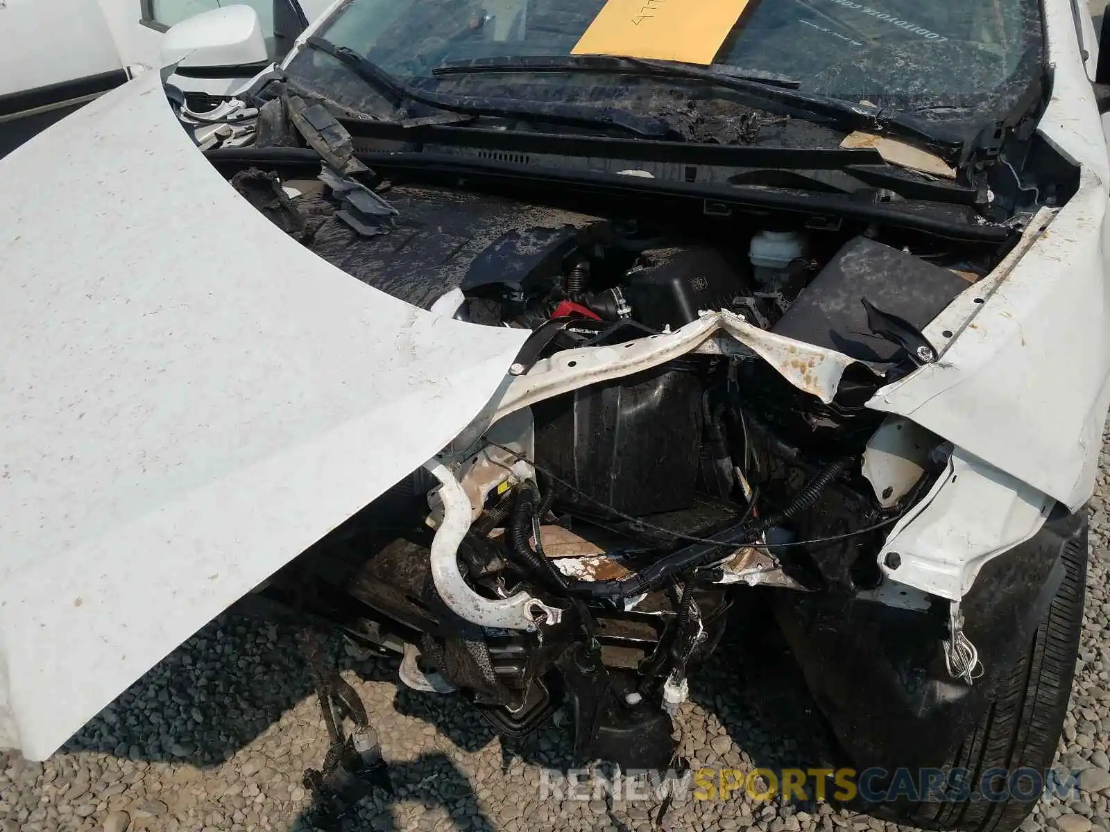 9 Photograph of a damaged car 5YFBURHE9KP876379 TOYOTA COROLLA 2019