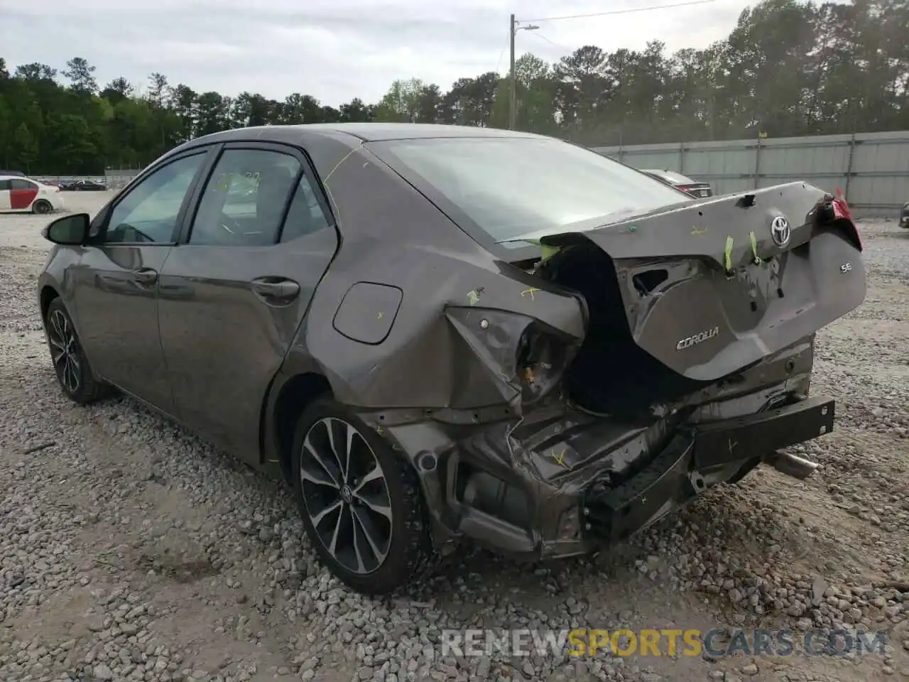 3 Photograph of a damaged car 5YFBURHE9KP877158 TOYOTA COROLLA 2019