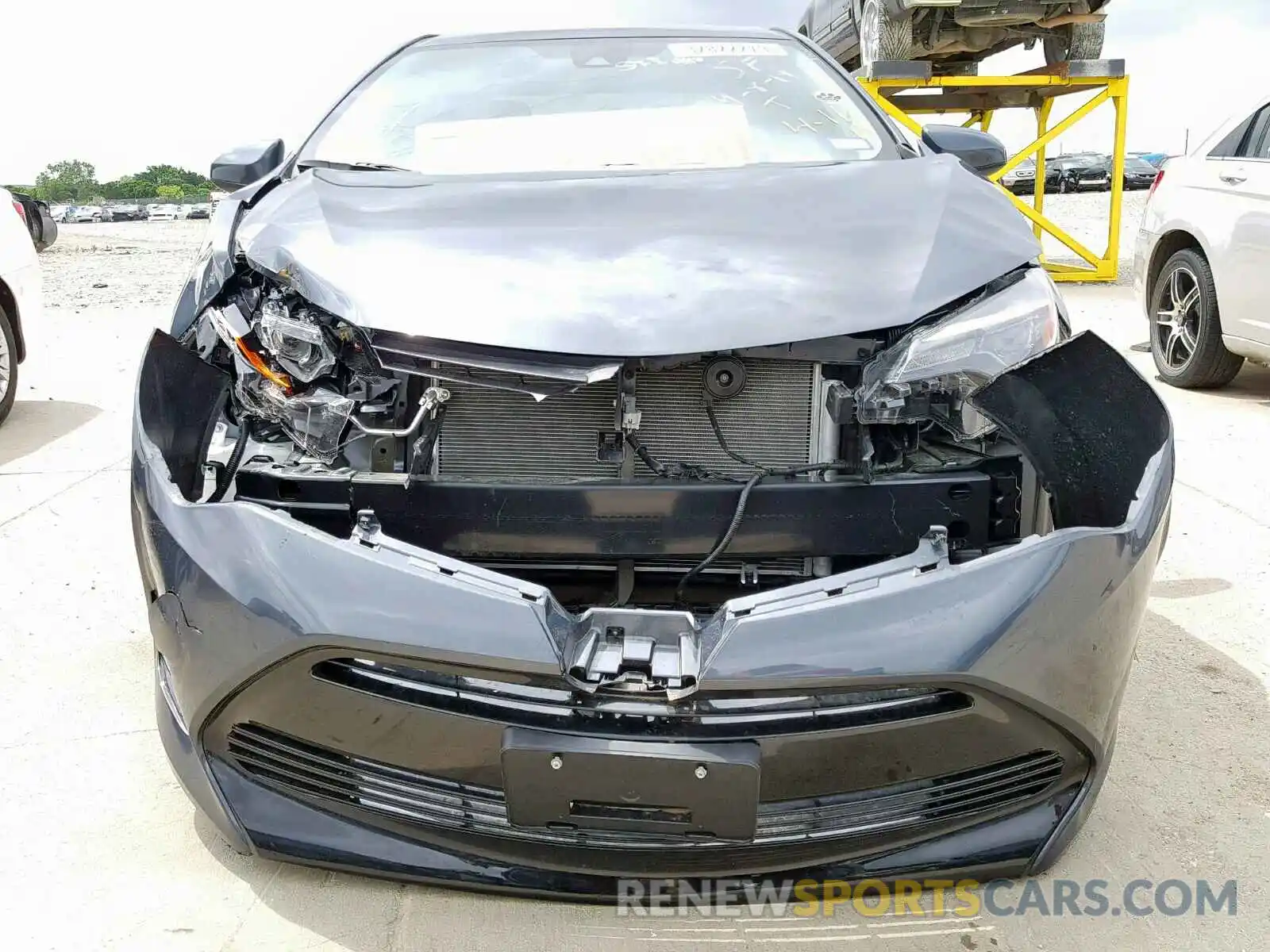 9 Photograph of a damaged car 5YFBURHE9KP878147 TOYOTA COROLLA 2019