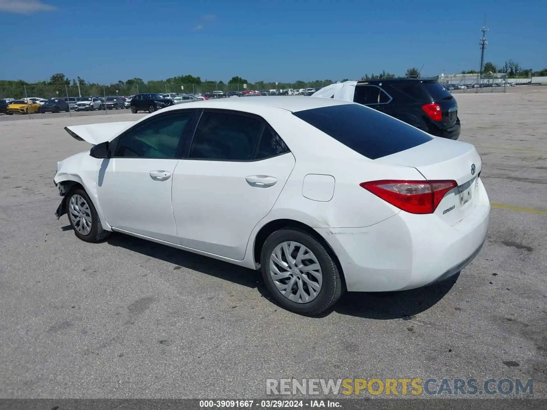 3 Photograph of a damaged car 5YFBURHE9KP878228 TOYOTA COROLLA 2019