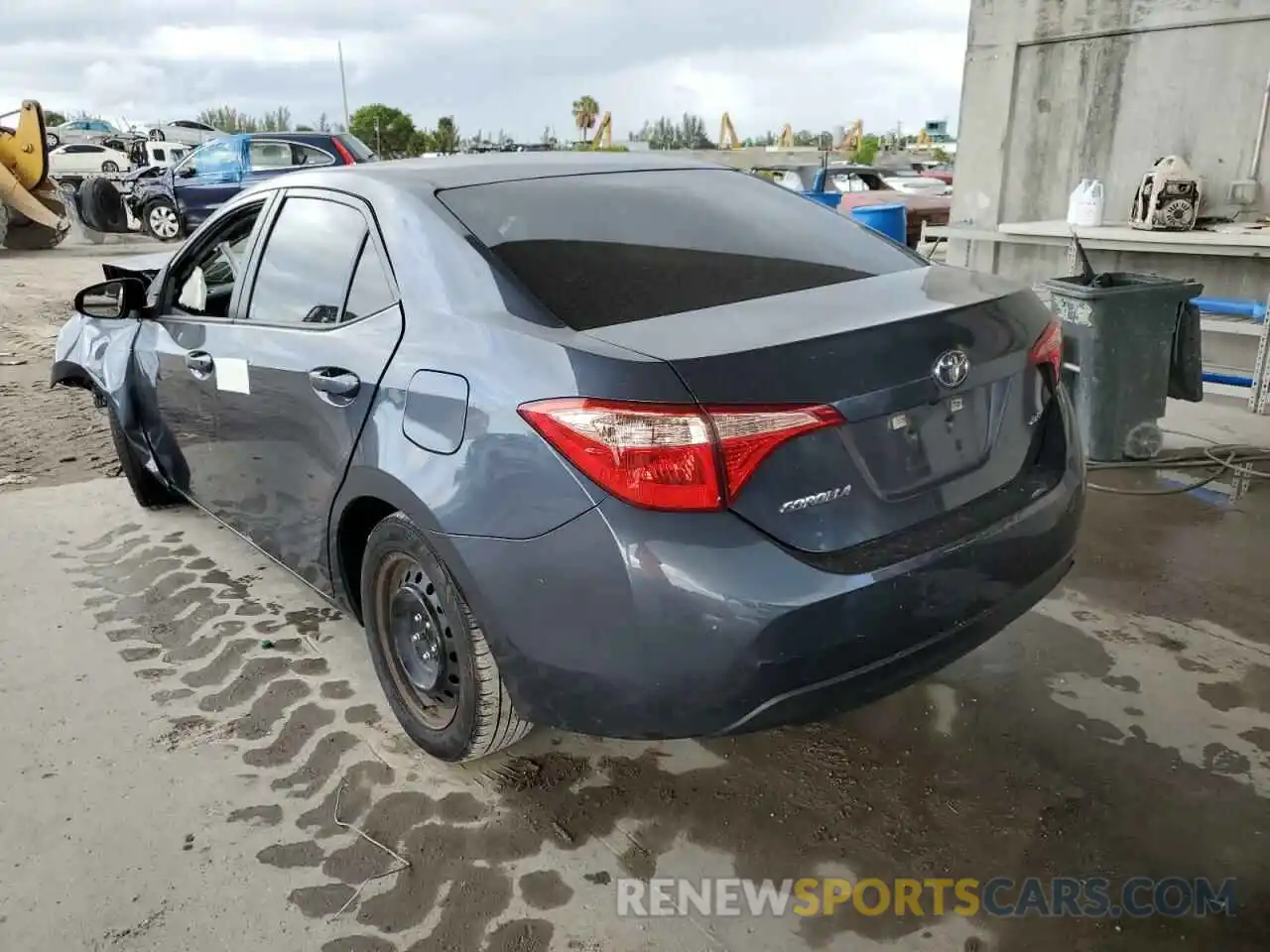 3 Photograph of a damaged car 5YFBURHE9KP878701 TOYOTA COROLLA 2019