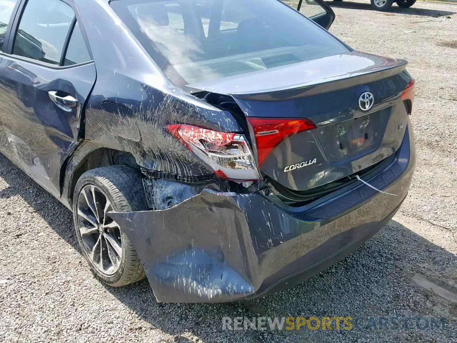 9 Photograph of a damaged car 5YFBURHE9KP879220 TOYOTA COROLLA 2019