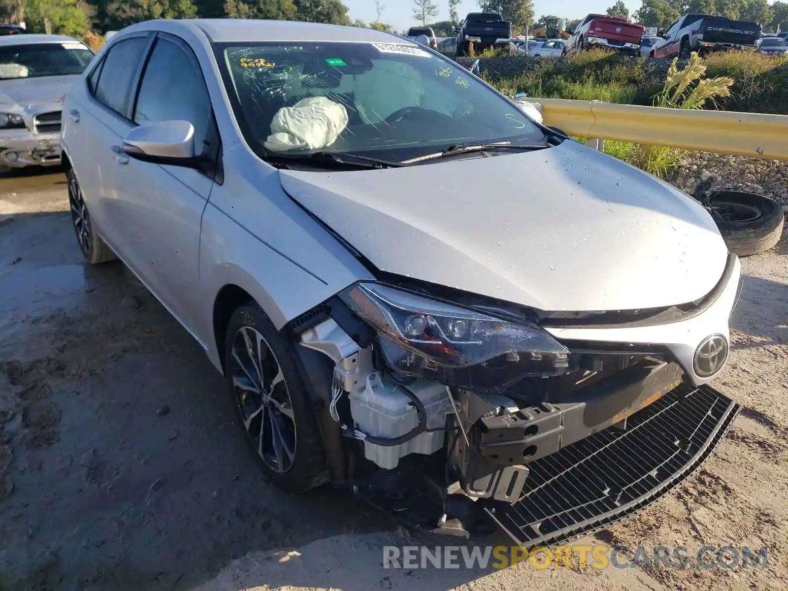 1 Photograph of a damaged car 5YFBURHE9KP879279 TOYOTA COROLLA 2019