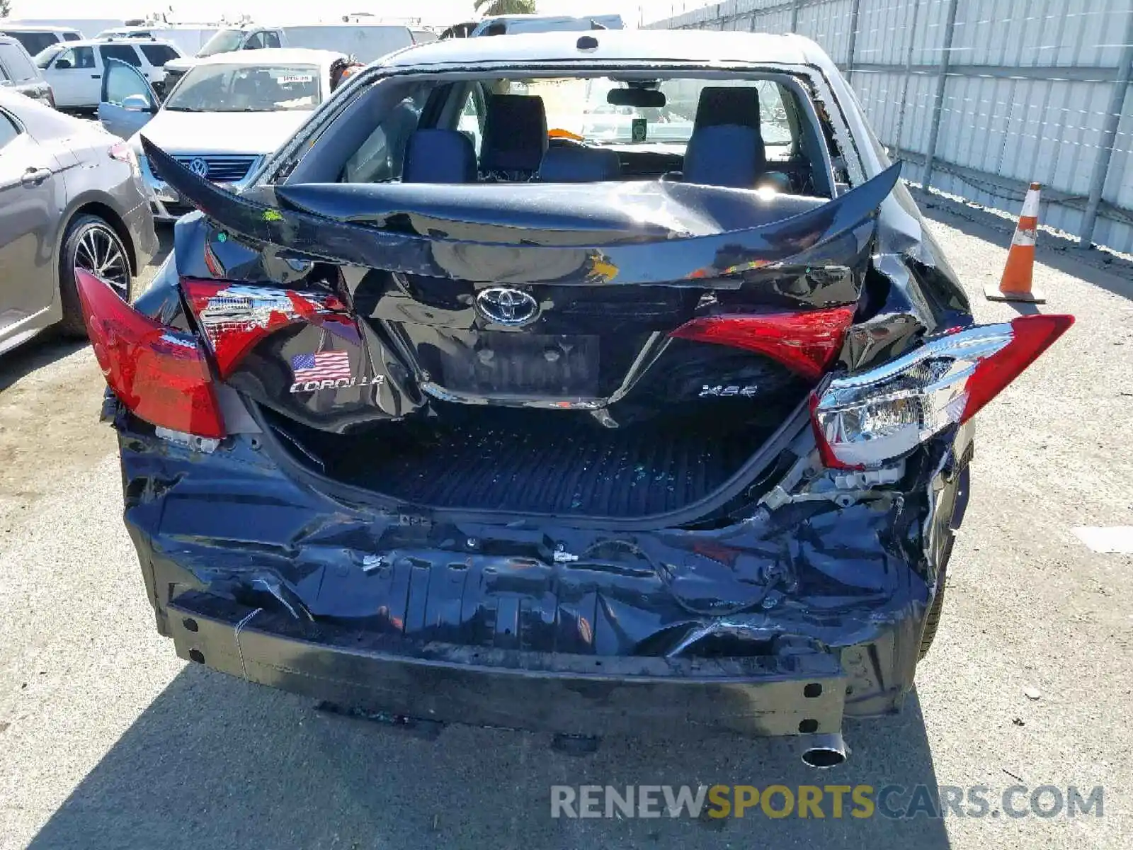 9 Photograph of a damaged car 5YFBURHE9KP879556 TOYOTA COROLLA 2019