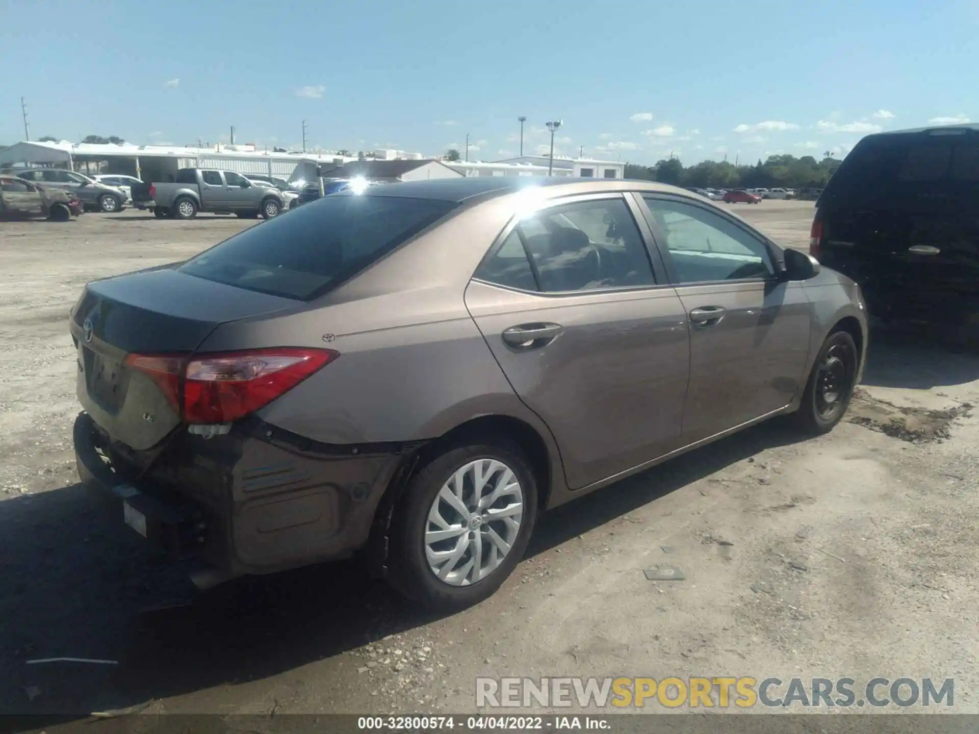 4 Photograph of a damaged car 5YFBURHE9KP880254 TOYOTA COROLLA 2019