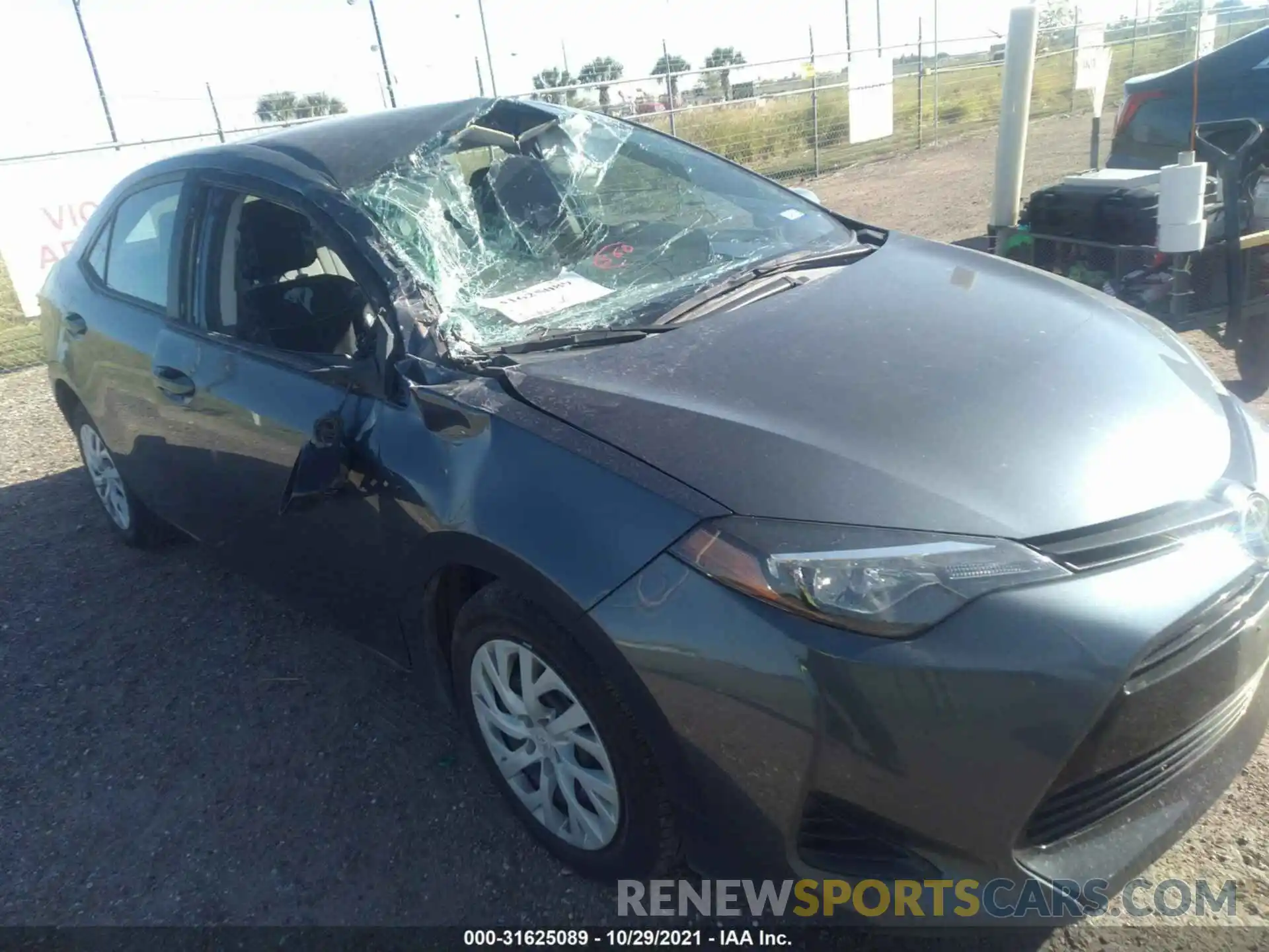 6 Photograph of a damaged car 5YFBURHE9KP880335 TOYOTA COROLLA 2019