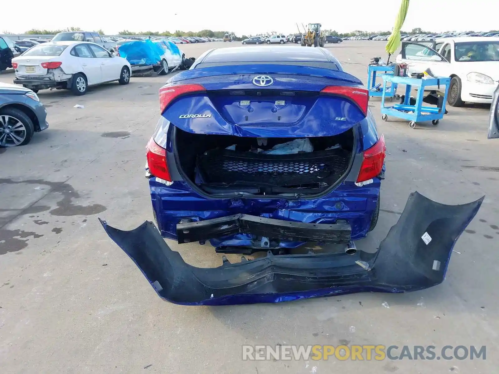 9 Photograph of a damaged car 5YFBURHE9KP881310 TOYOTA COROLLA 2019