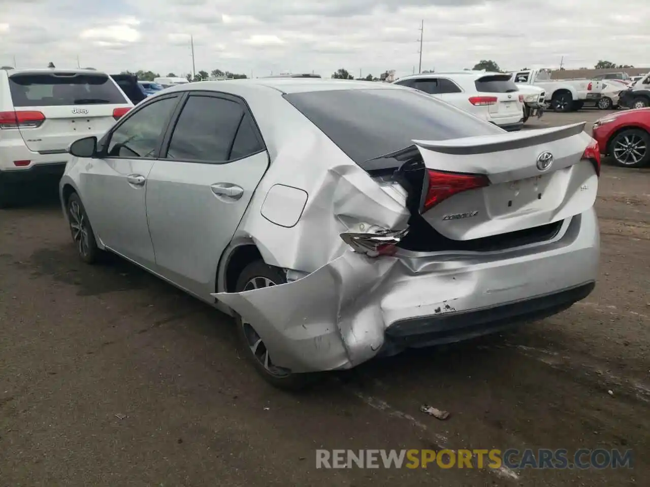 3 Photograph of a damaged car 5YFBURHE9KP882148 TOYOTA COROLLA 2019