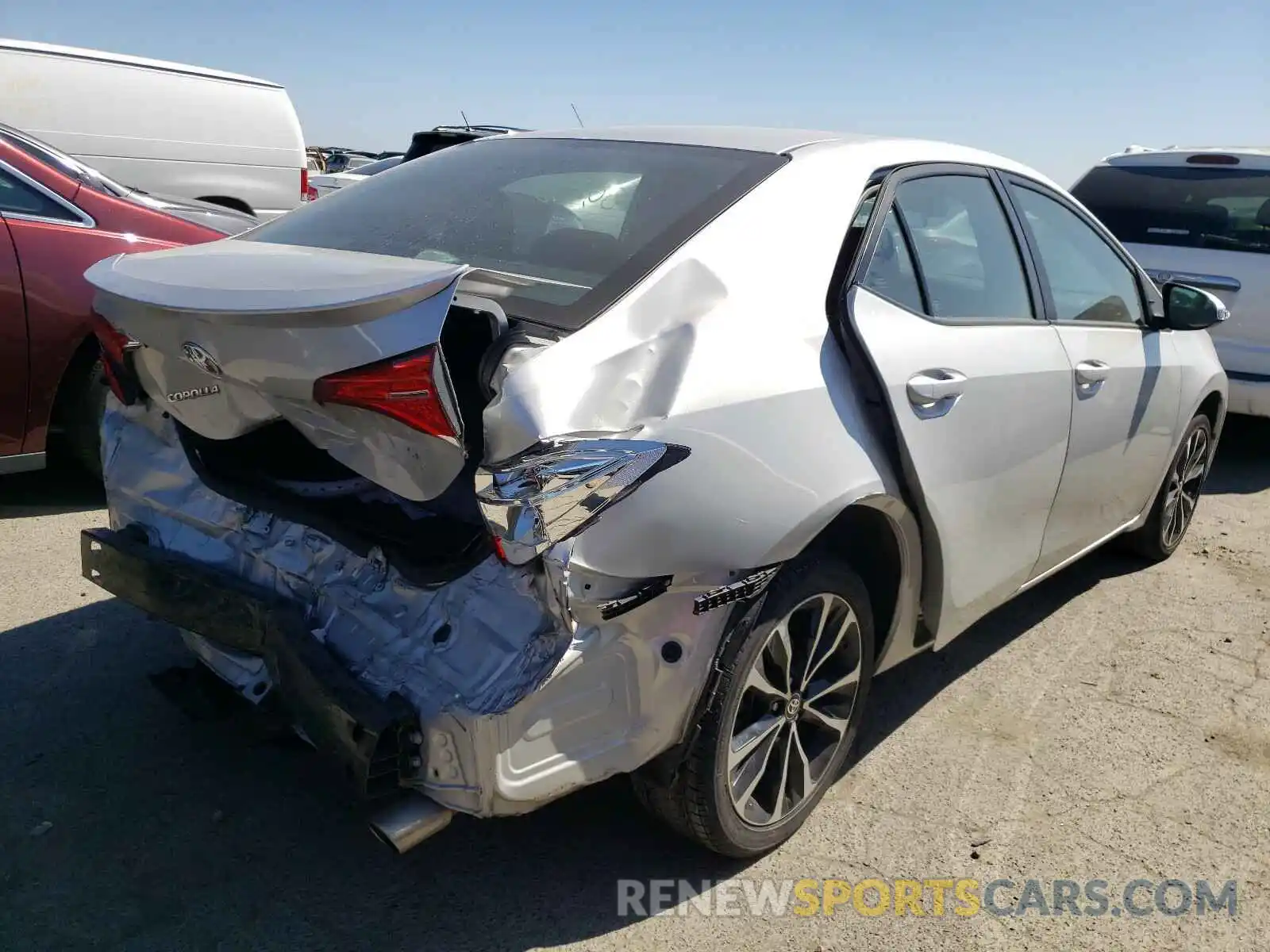 4 Photograph of a damaged car 5YFBURHE9KP882523 TOYOTA COROLLA 2019