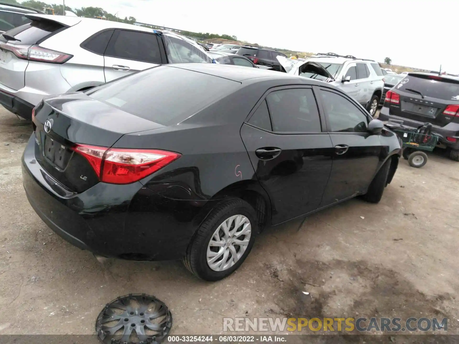 4 Photograph of a damaged car 5YFBURHE9KP883770 TOYOTA COROLLA 2019