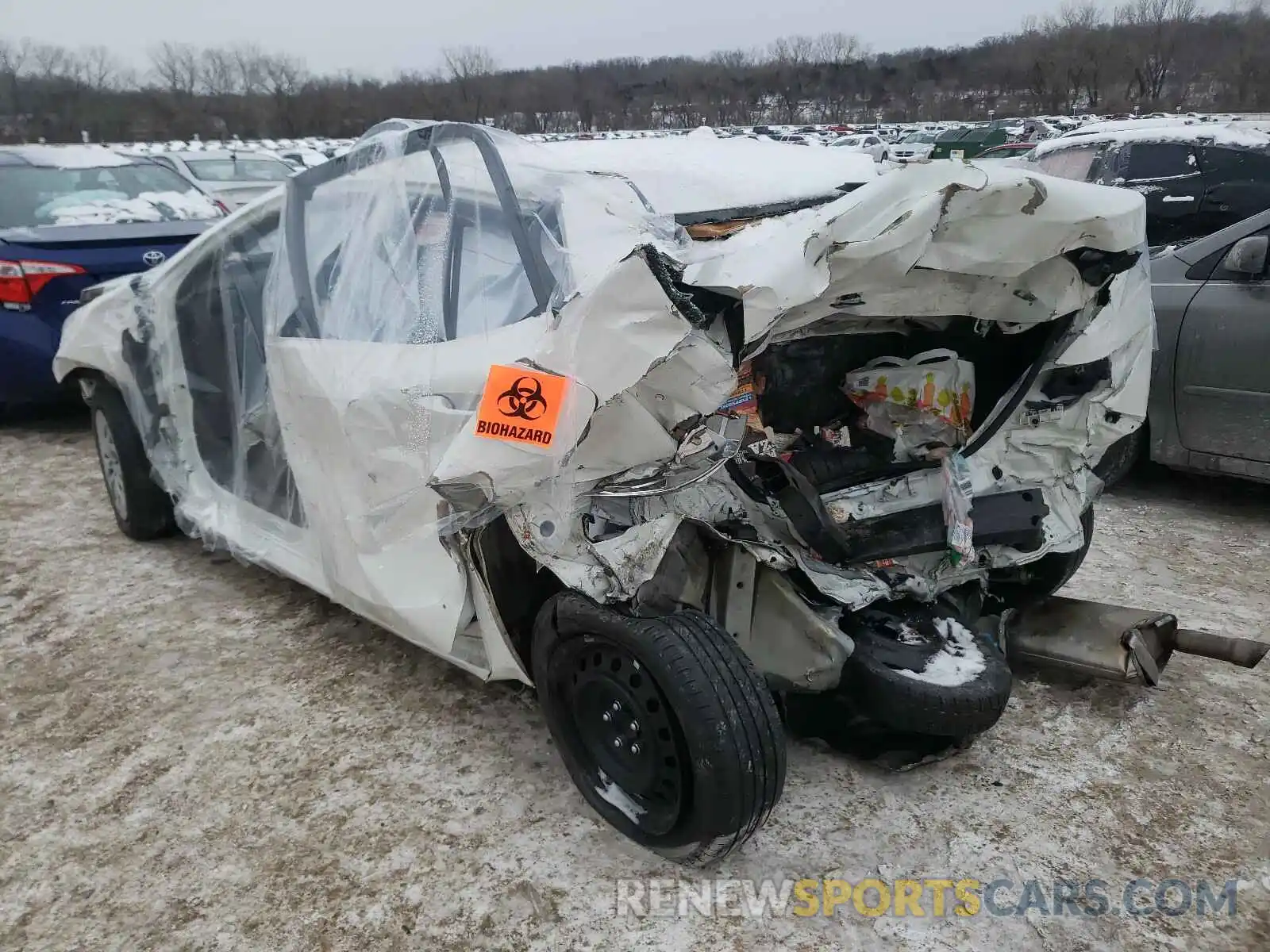 3 Photograph of a damaged car 5YFBURHE9KP883784 TOYOTA COROLLA 2019